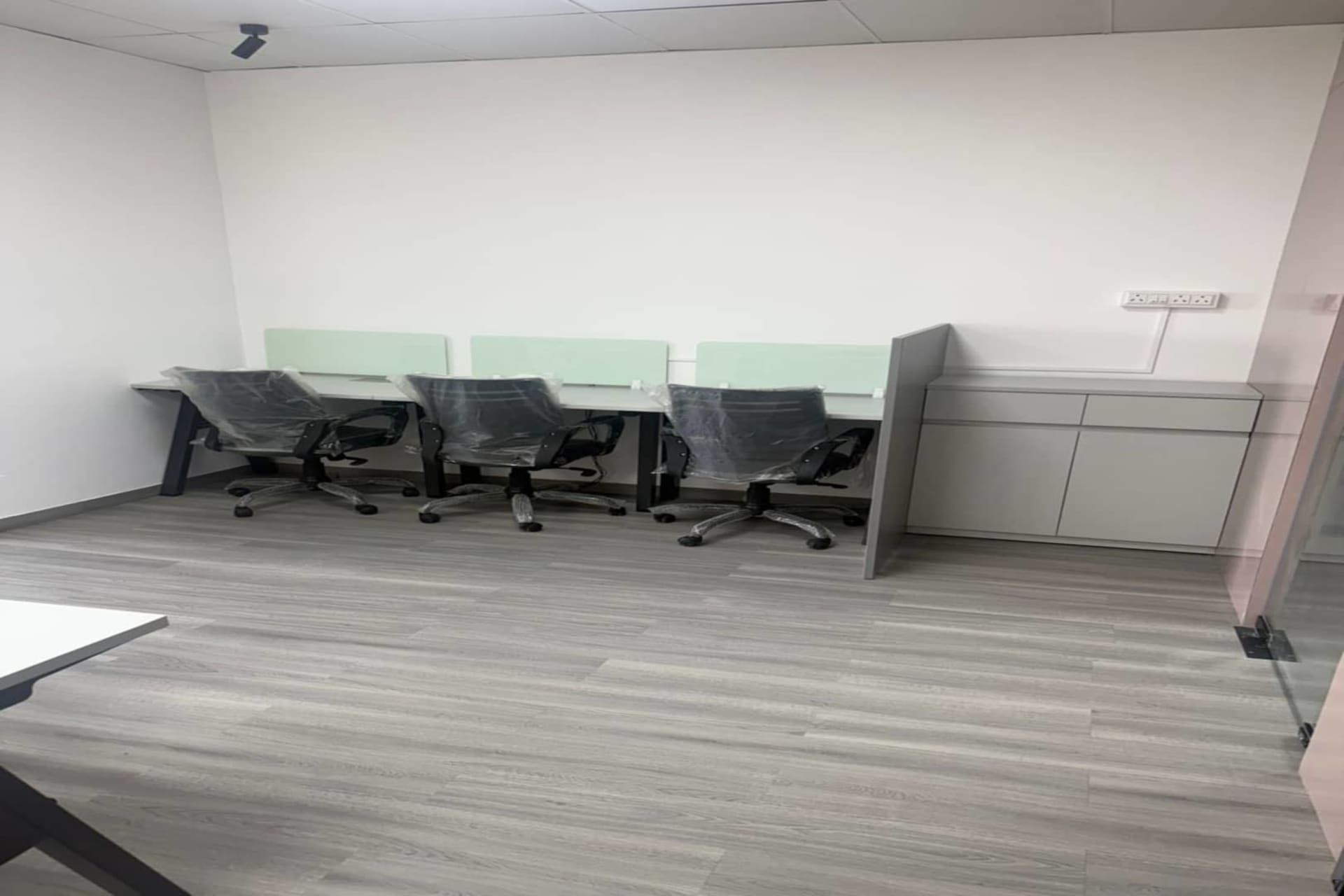 Bench and Balance Platinum Square - managed office in Viman Nagar, Pune