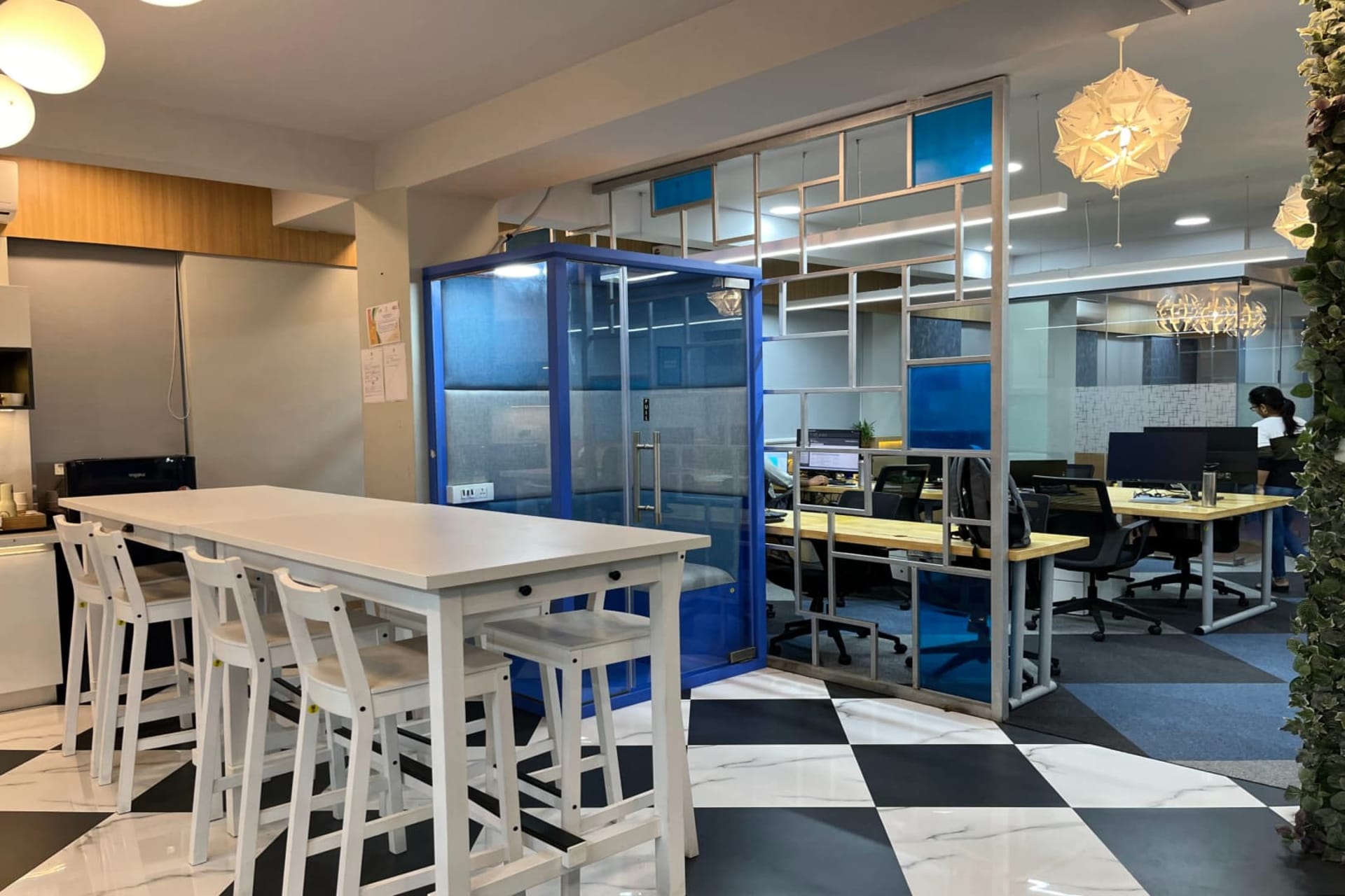 Honeykomb by BHIVE MG Road - Bangalore