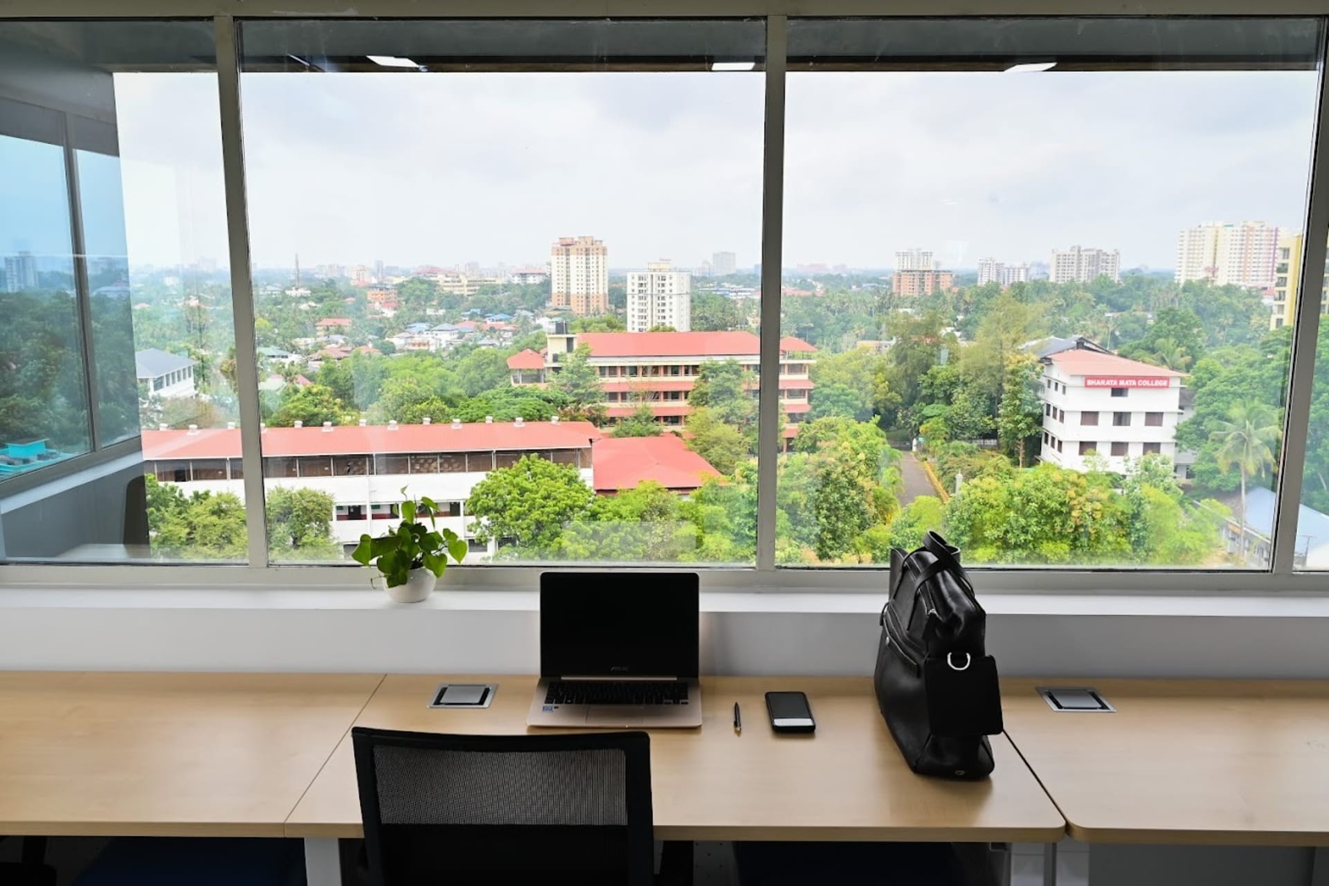 Bizcospaces coworking space in Kakkanad, Kochi