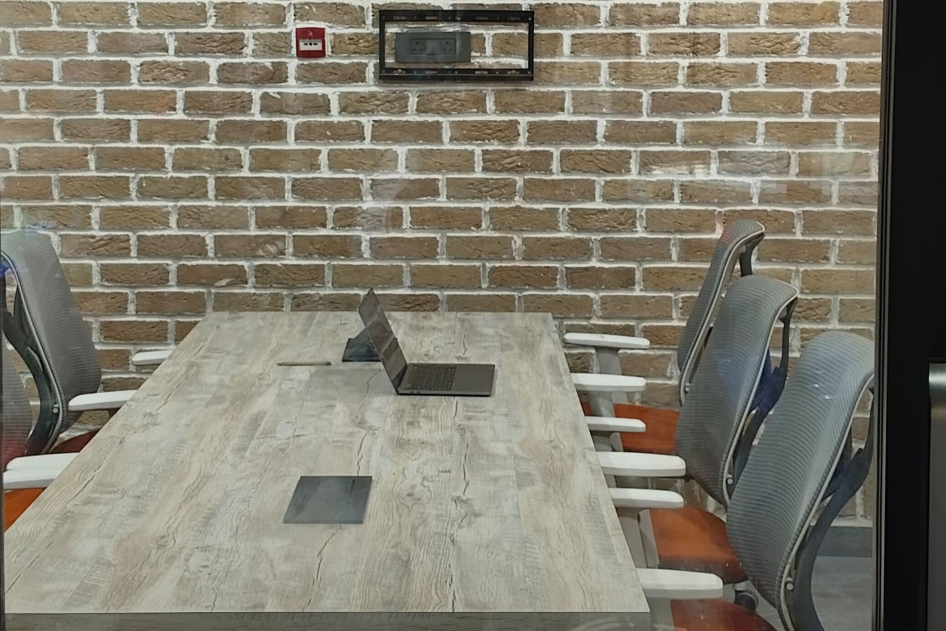 Spacetime conference rooms in Mohan Cooperative Industrial Estate, Delhi