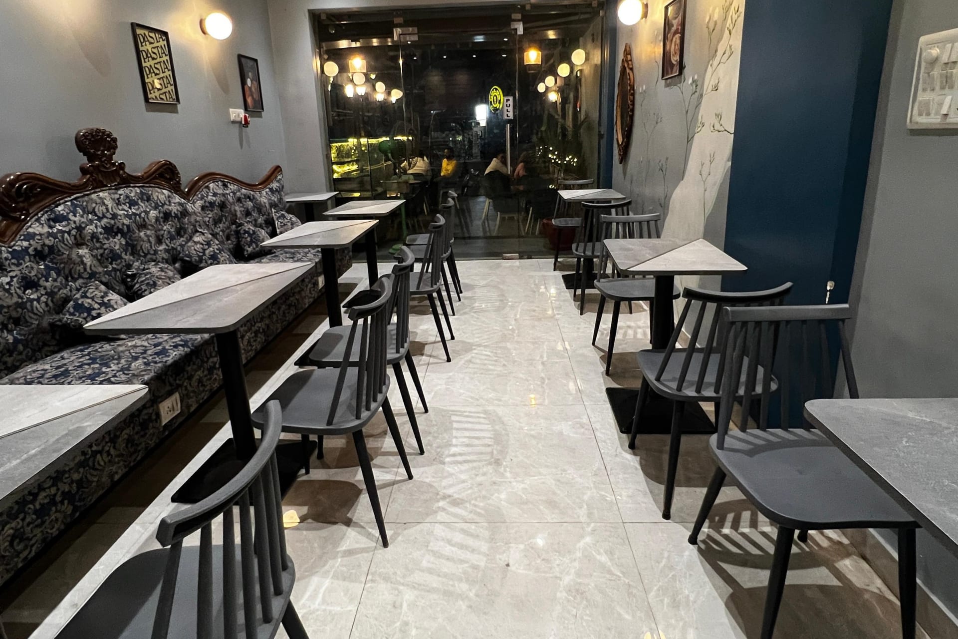 Cafe Hawaii Kona - day pass