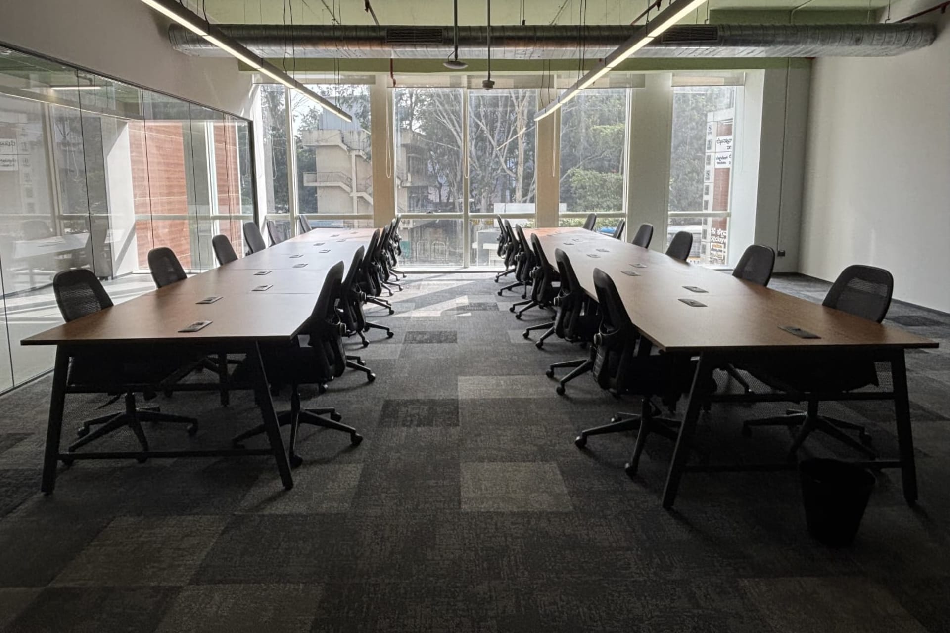 Clayworks - flexi-desk