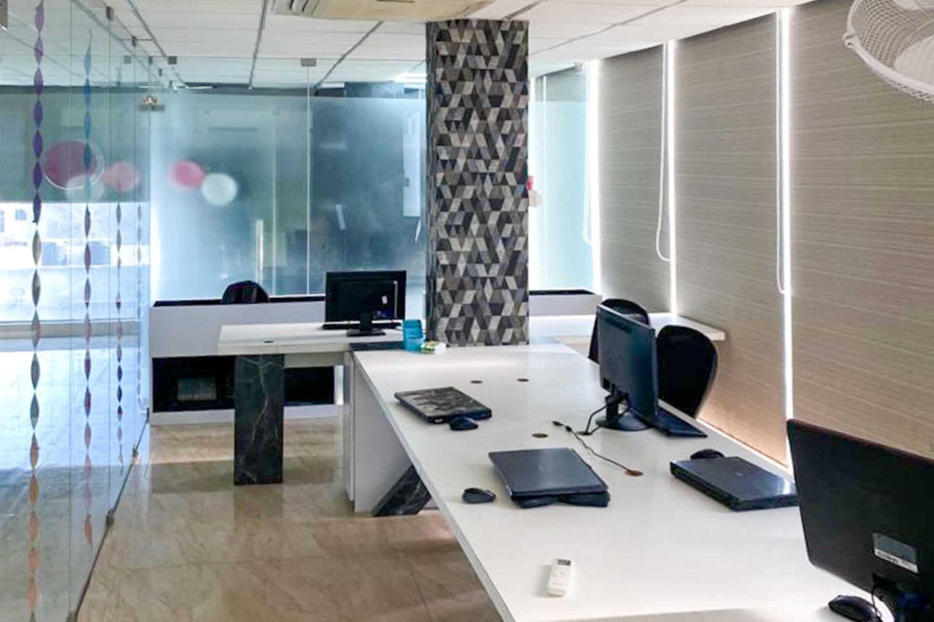 Co-Desk undefined