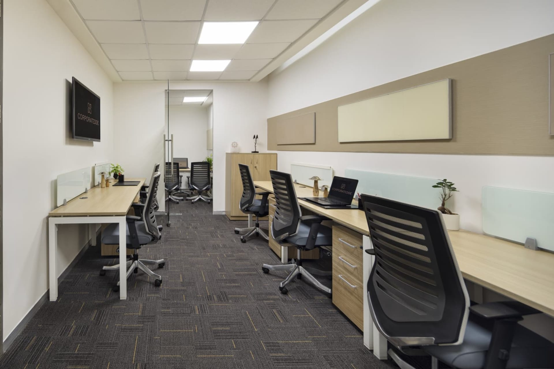 Corporatedge - flexi-desk