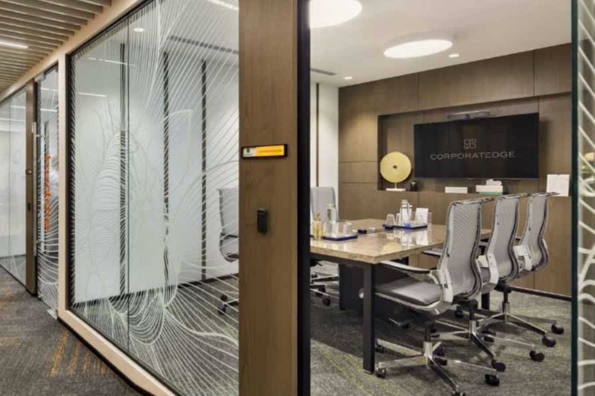 Corporatedge meeting rooms in Golf Course Road Gurgaon, Gurgaon