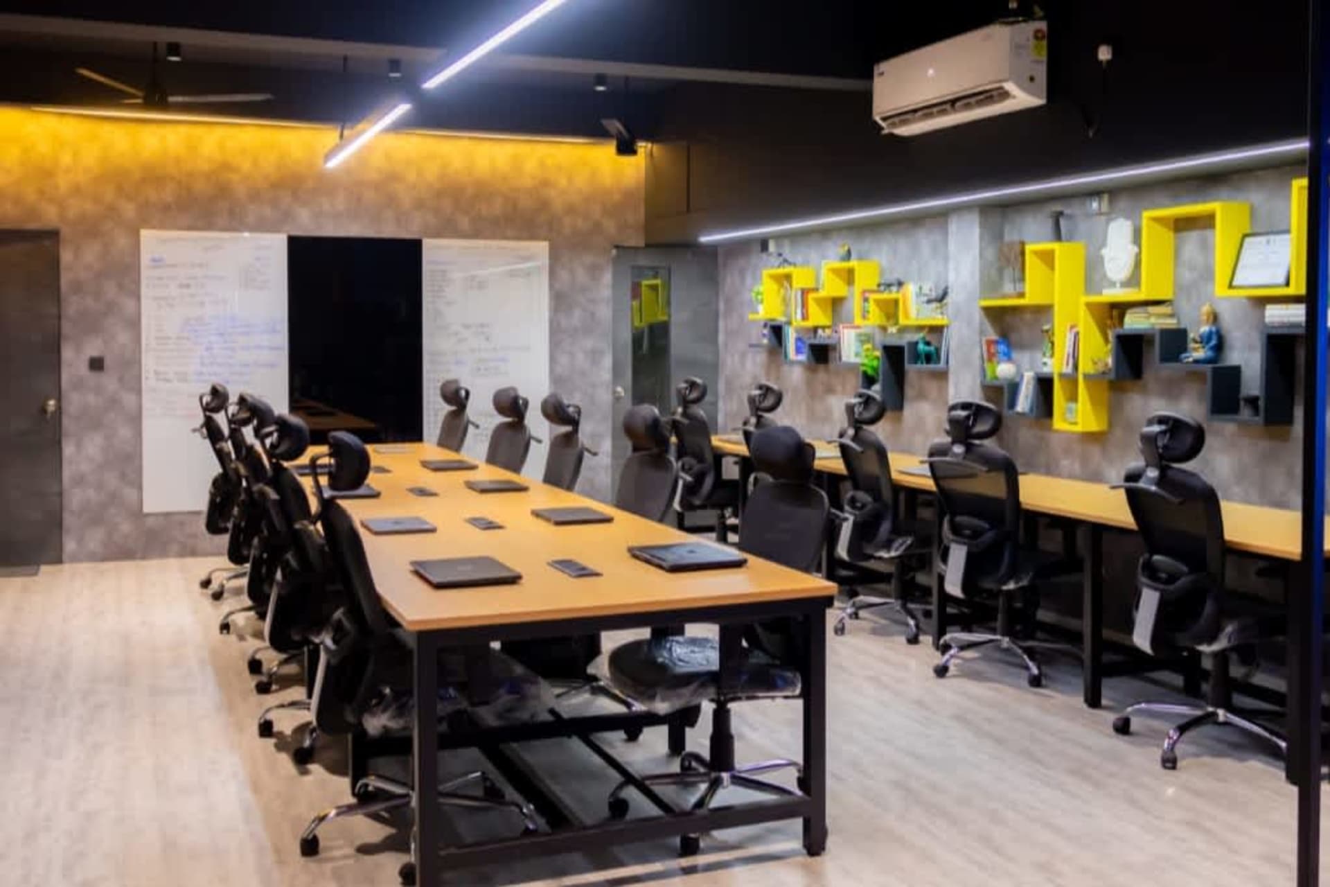 Covework - office space in Perungudi, Chennai