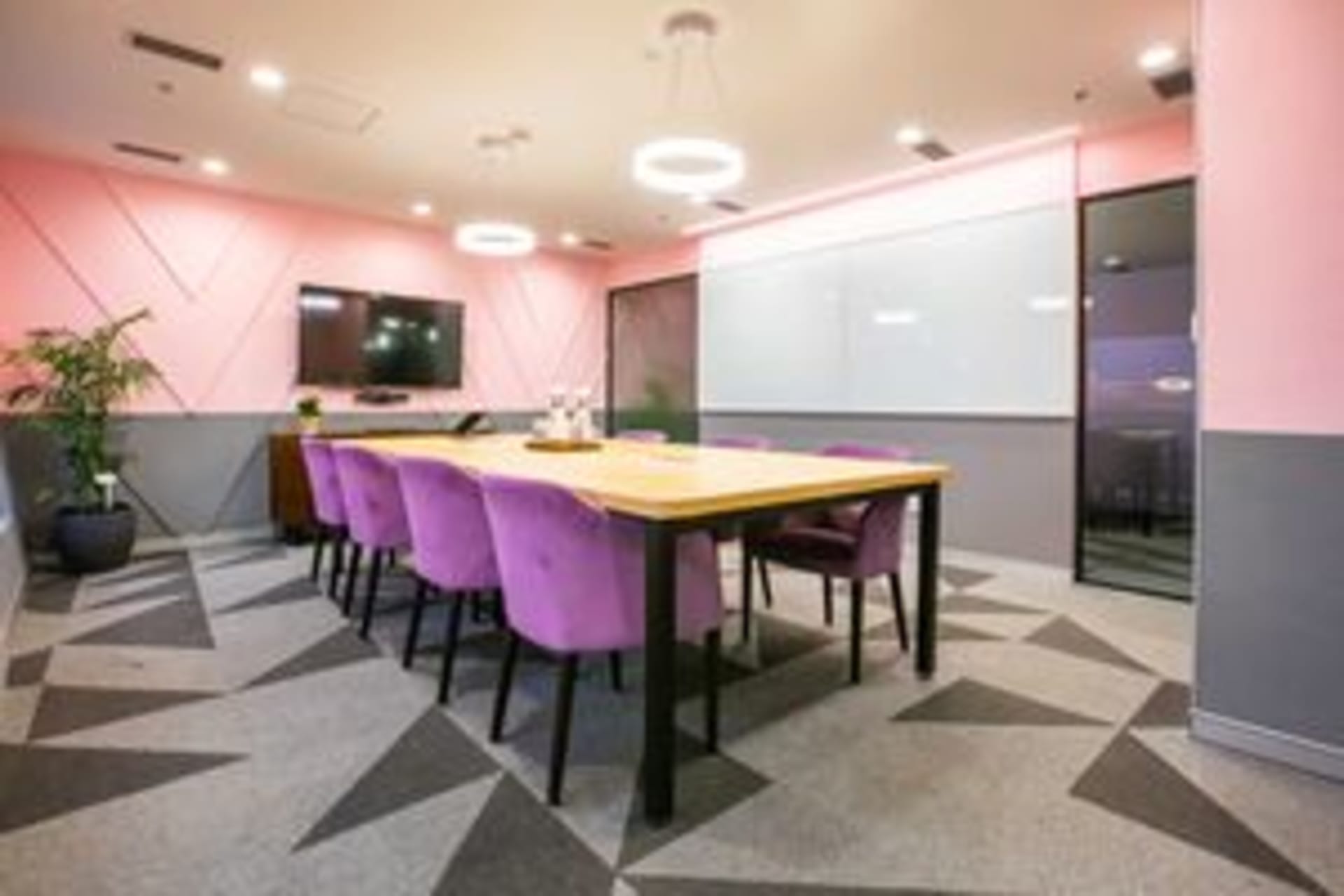 COWRKS meeting rooms in DLF Cyber City, Gurgaon