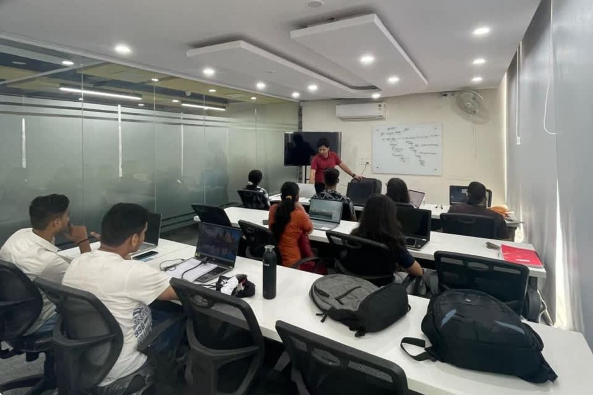 Coworking space Tilak Nagar, Delhi