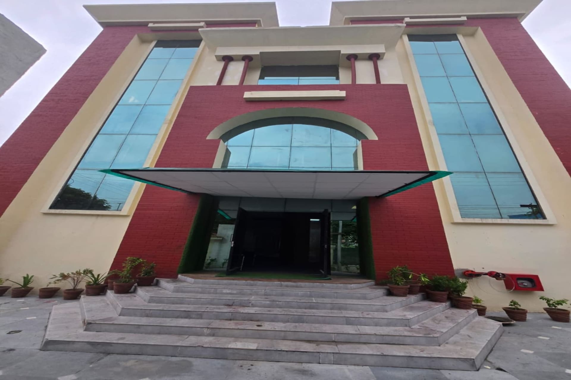 Crystaa Investments Private Limited - coworking space