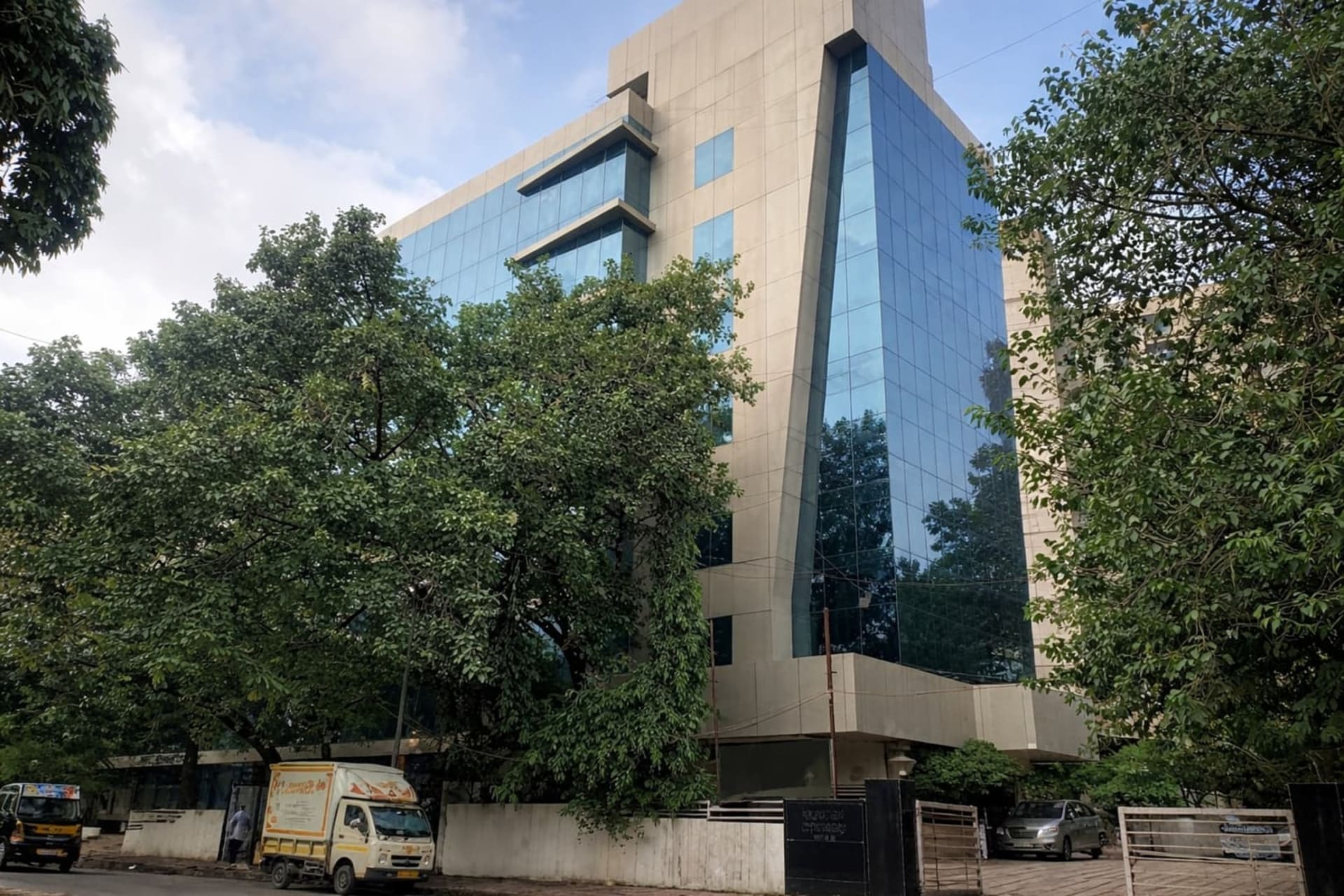 DA Business Centre - coworking space in Andheri East, Mumbai