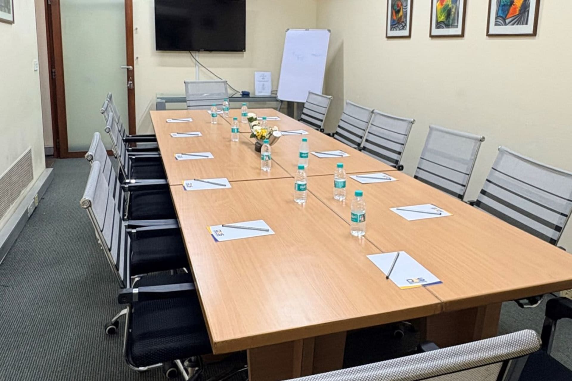 DBS Business Center conference rooms in Nariman Point, Mumbai
