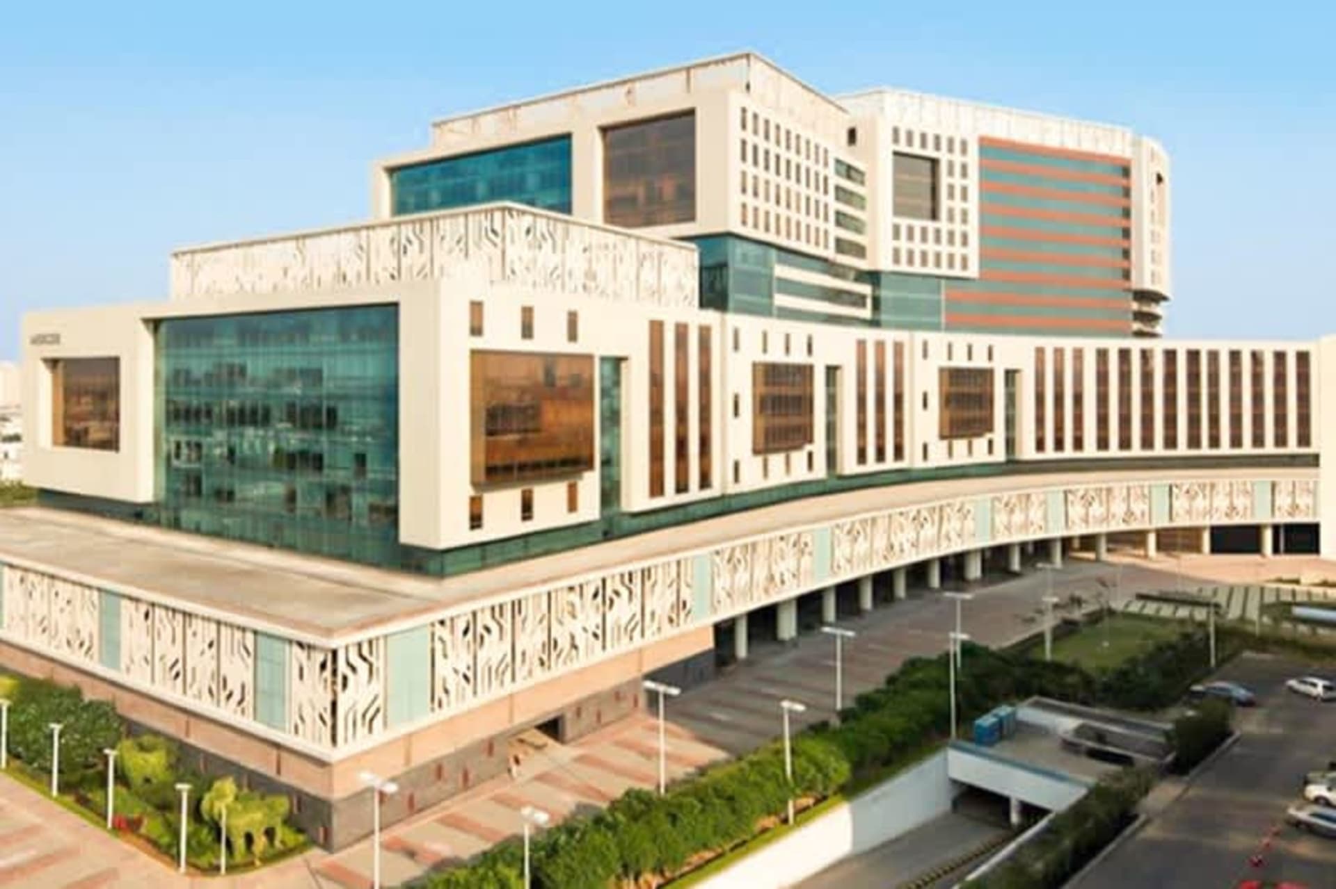 DLF Cyber City Building No. 14D - coworking space
