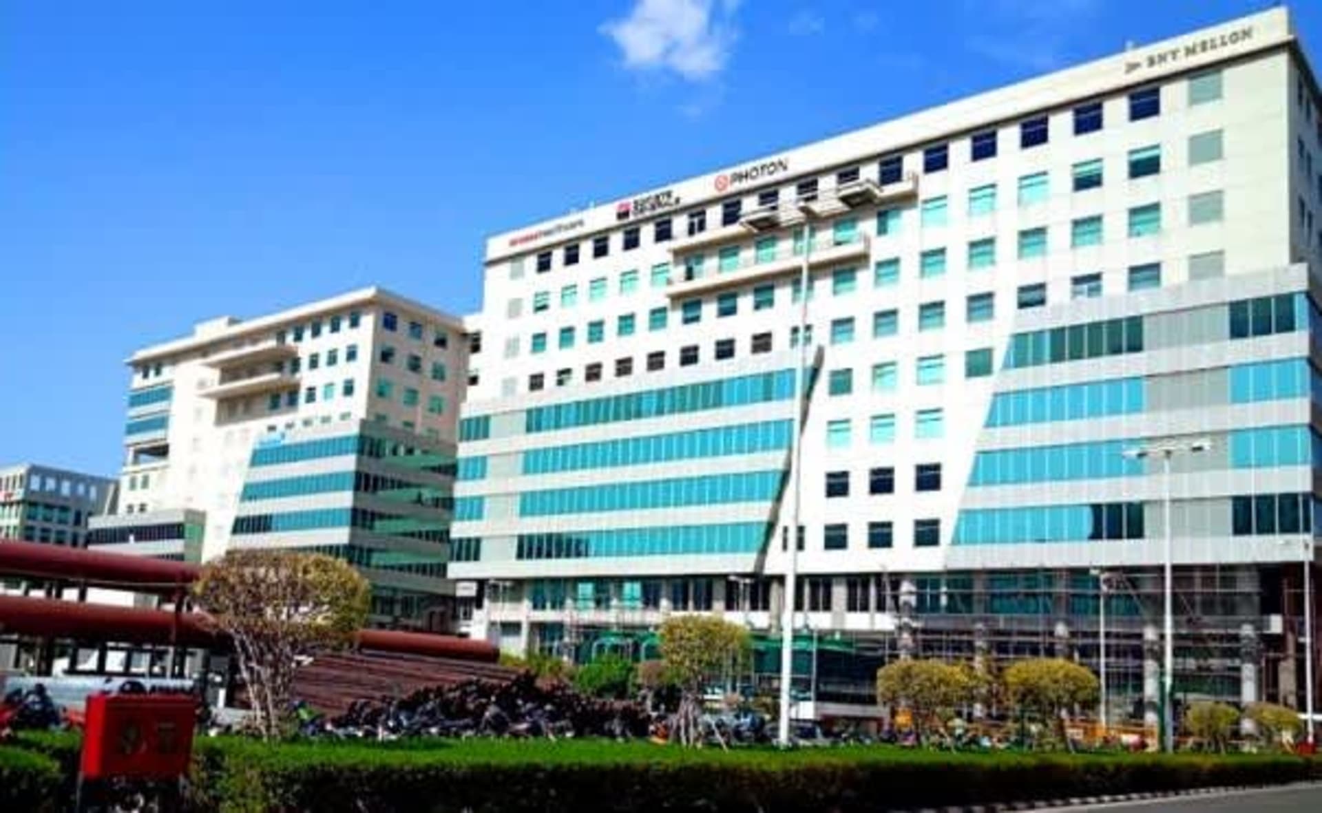DLF IT SEZ - Block 3 private space in Porur, Chennai
