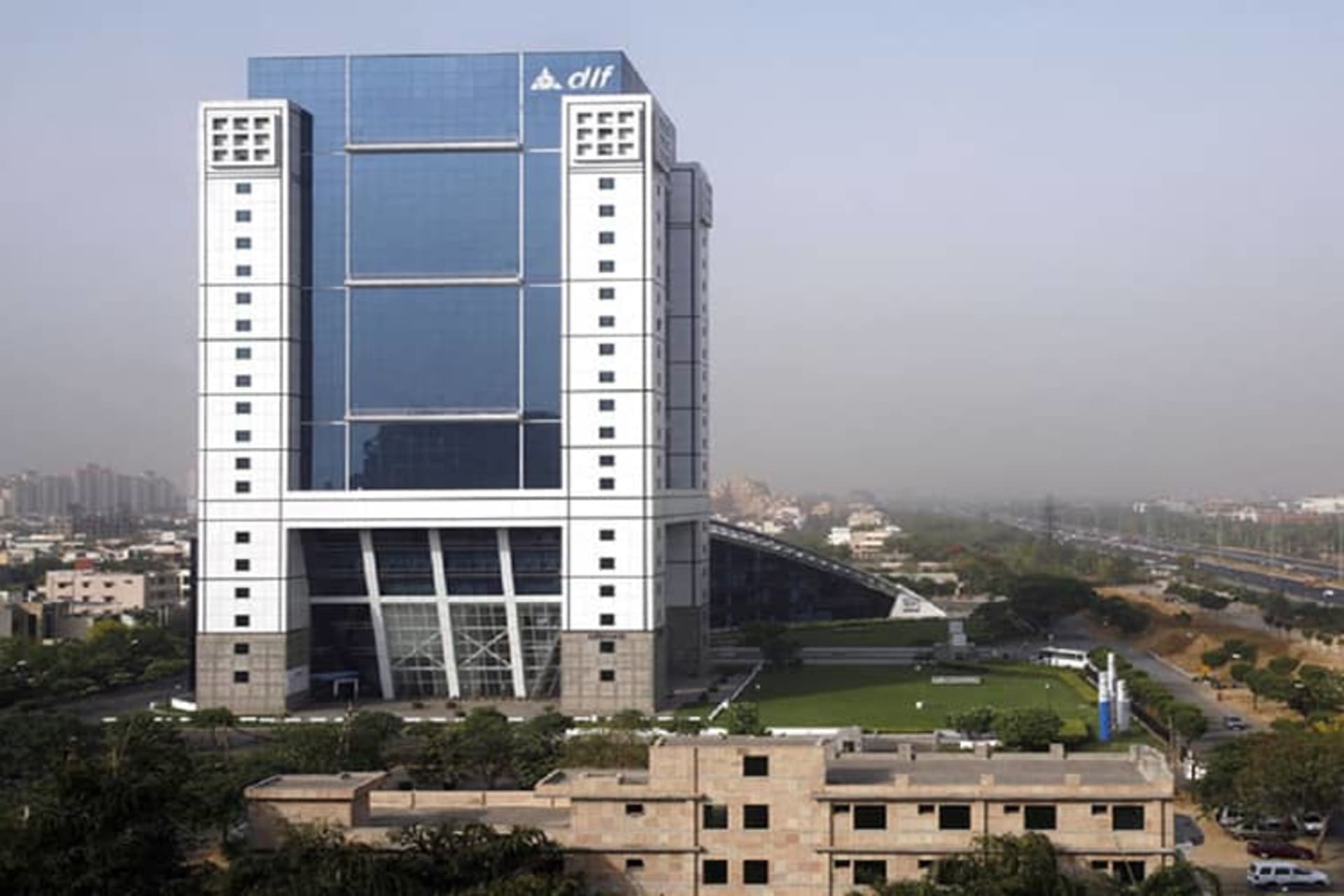 DLF Square private space in DLF Phase 2, NH-48, Gurgaon
