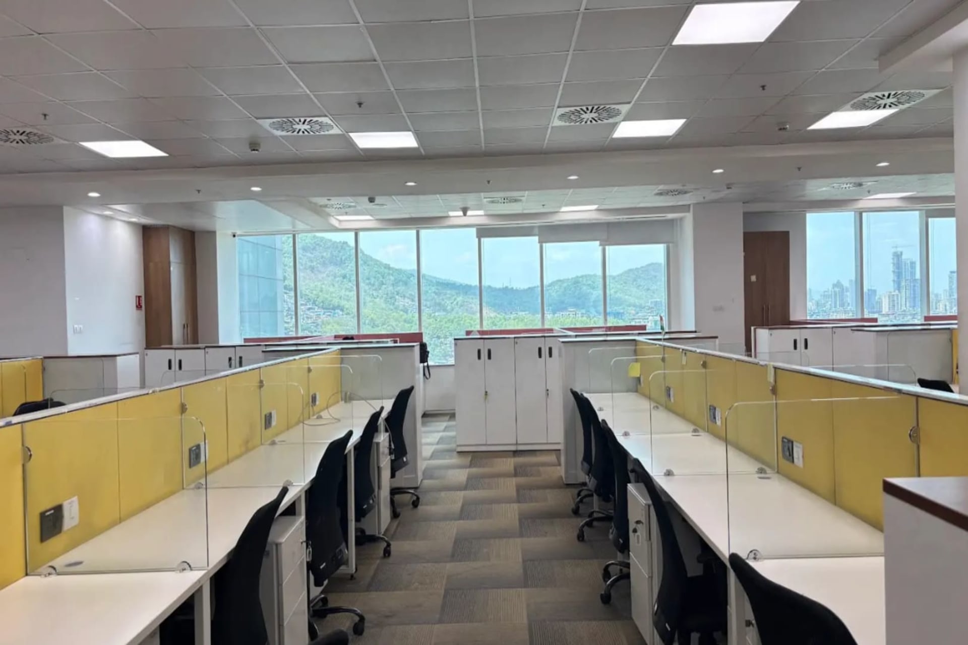 Dosti Pinnacle Spaces - office space in Wagle Industrial Estate, Mumbai