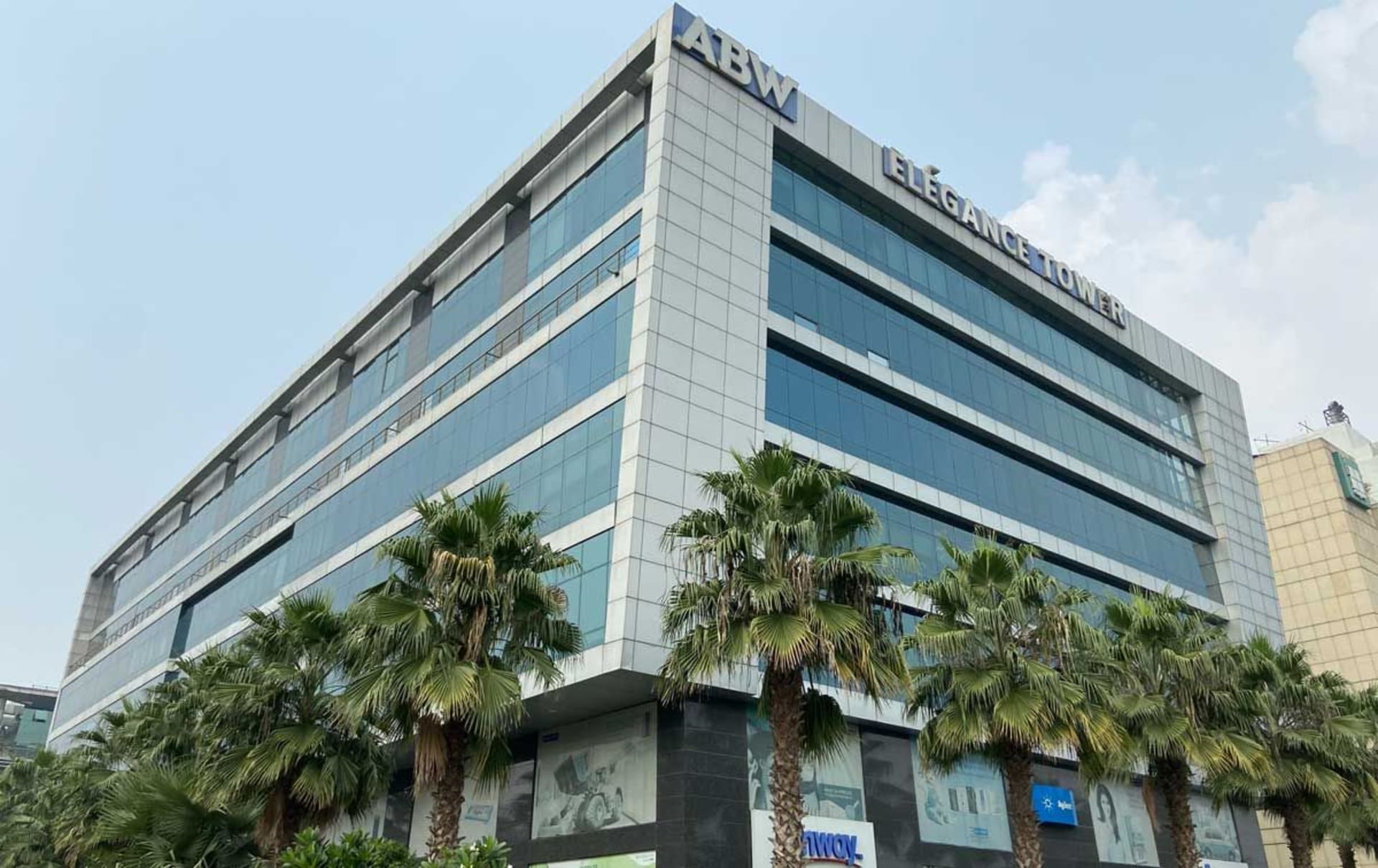 Elegance Tower private space in Jasola, Delhi