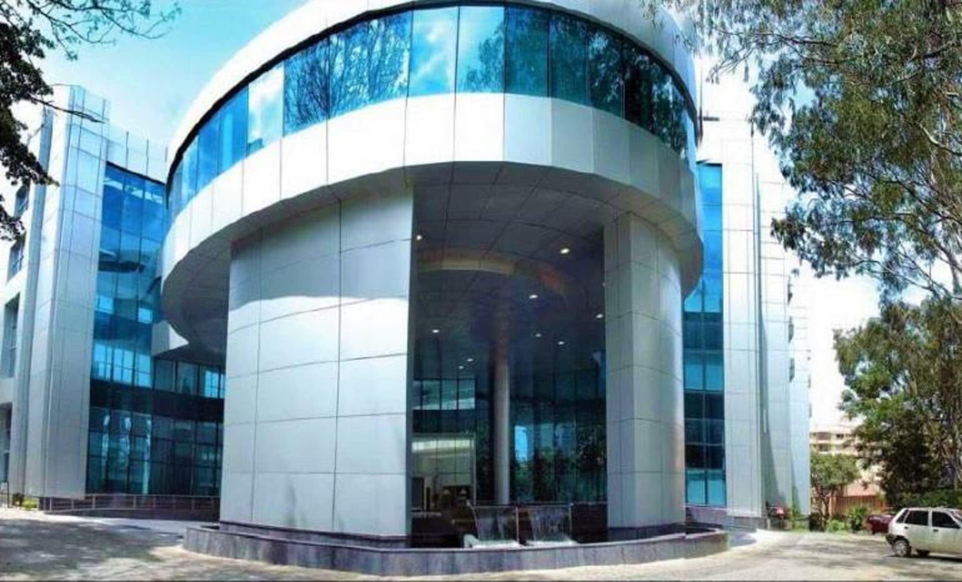 Embassy Icon private space in Infantry Road, Bangalore