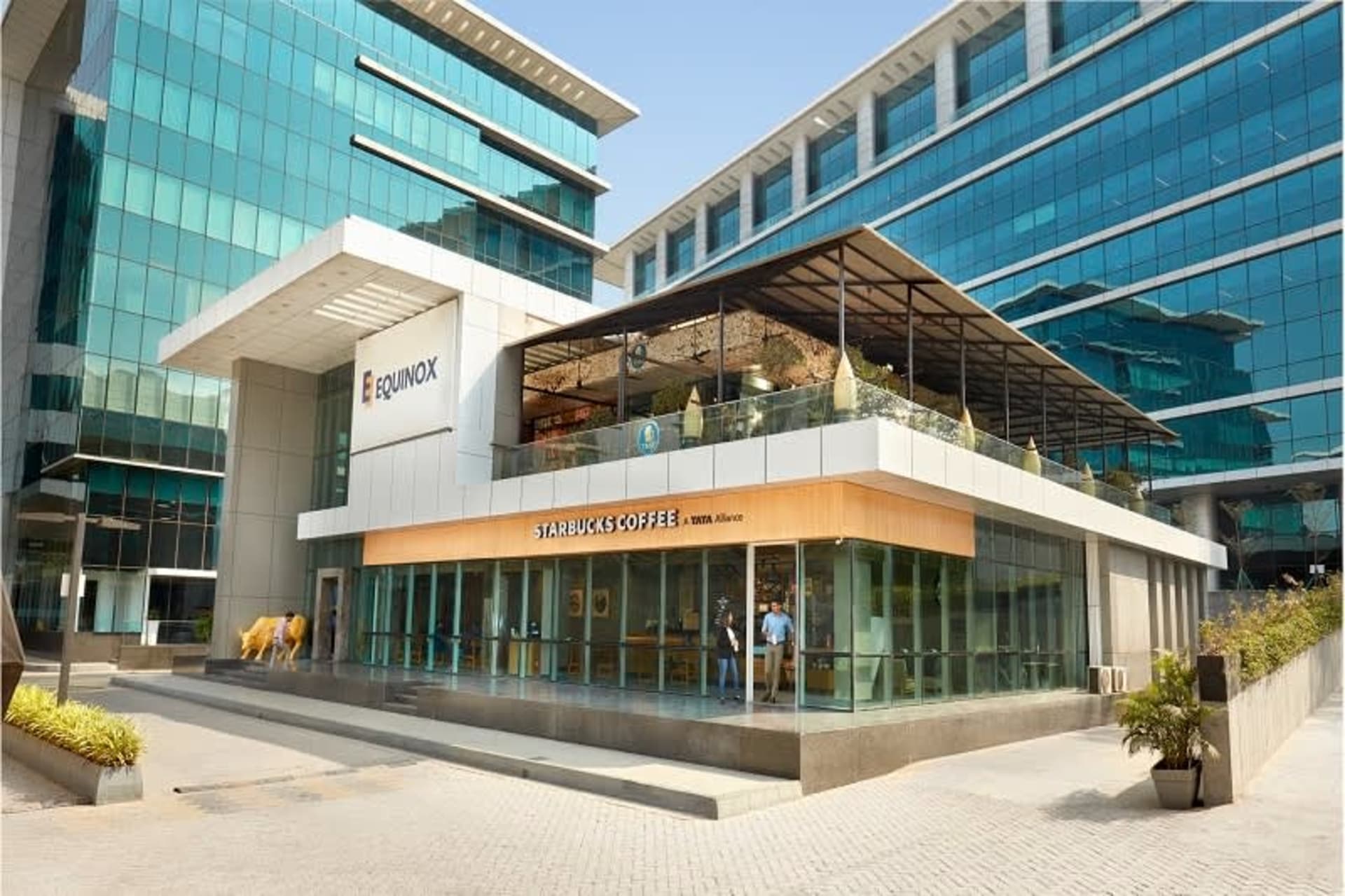 Equinox Business Park - Tower 4 - coworking space