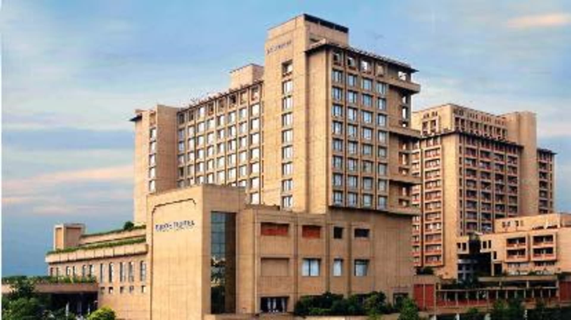 Eros Hotel private space in Nehru Place, Delhi