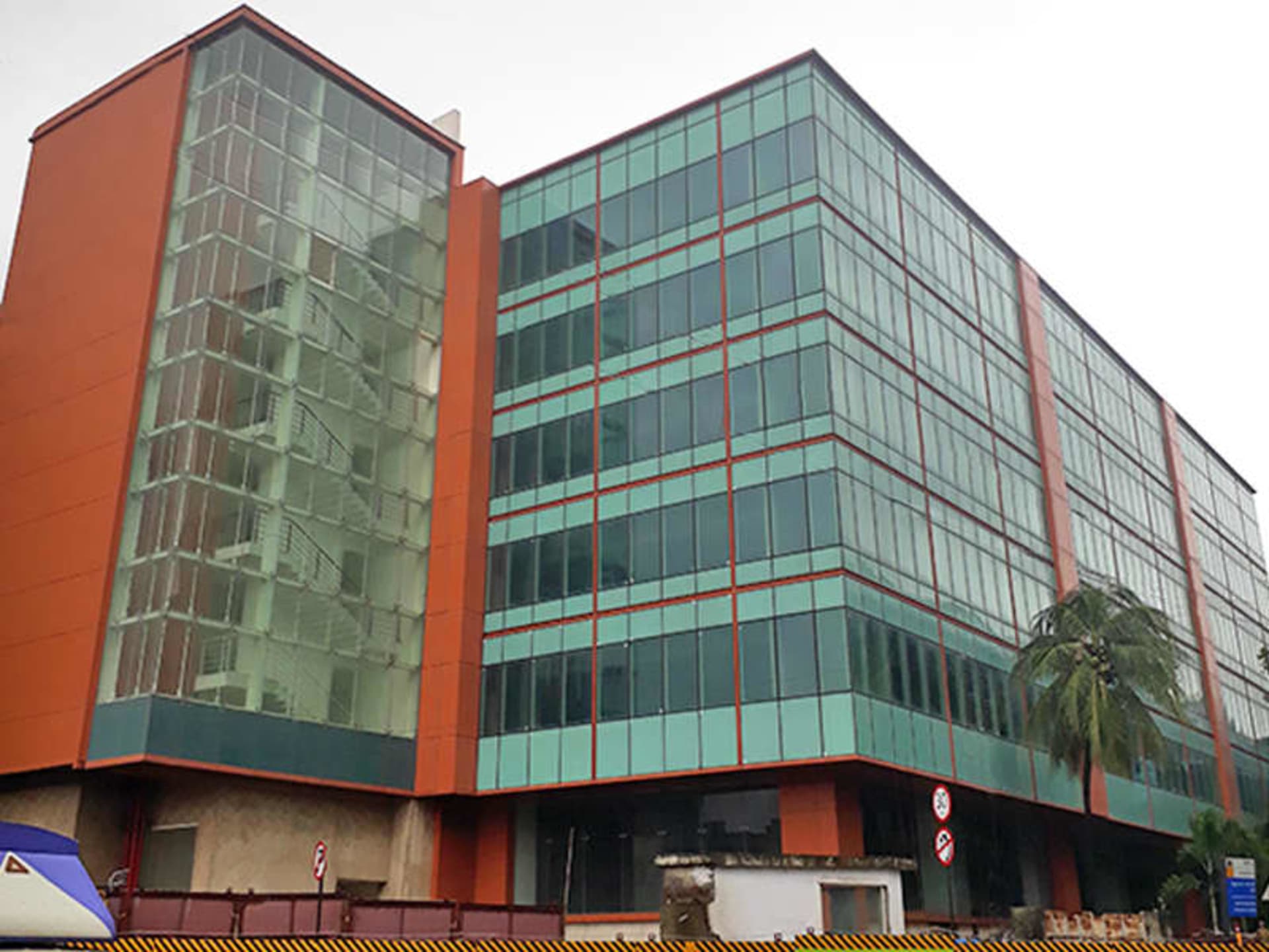 Commercial office space in Andheri East