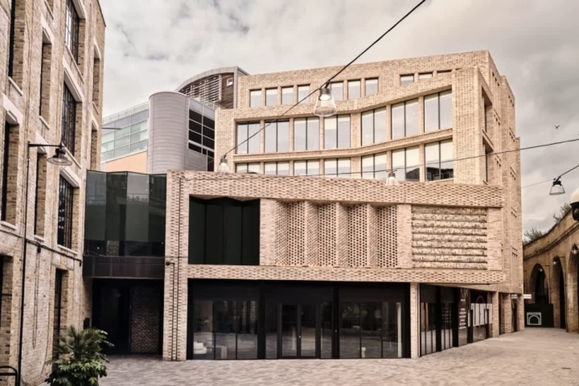 Fora - coworking space in London Bridge, London