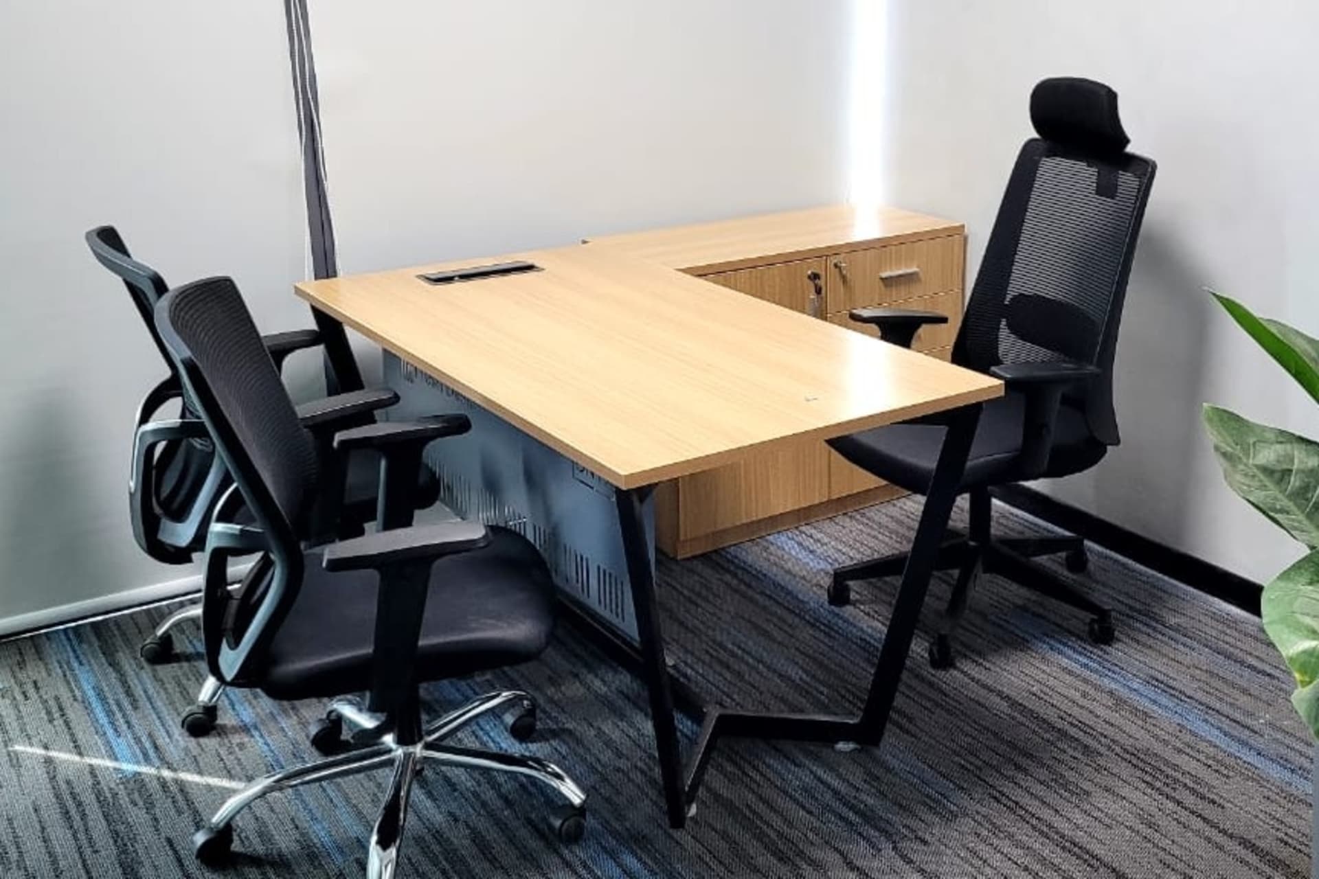 Fresh Desk coworking space in Madhapur, Hyderabad