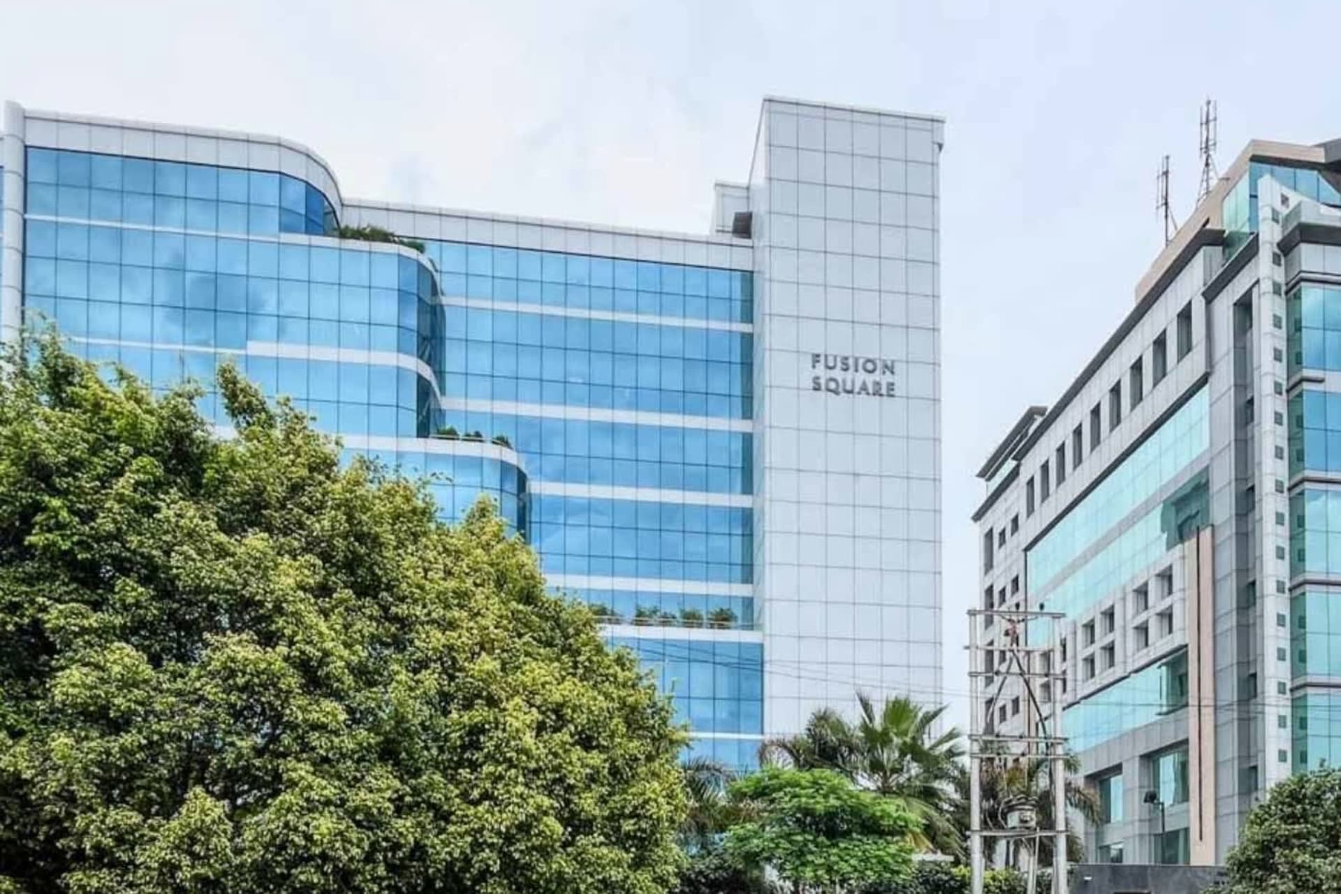 Fusion Square - office leasing