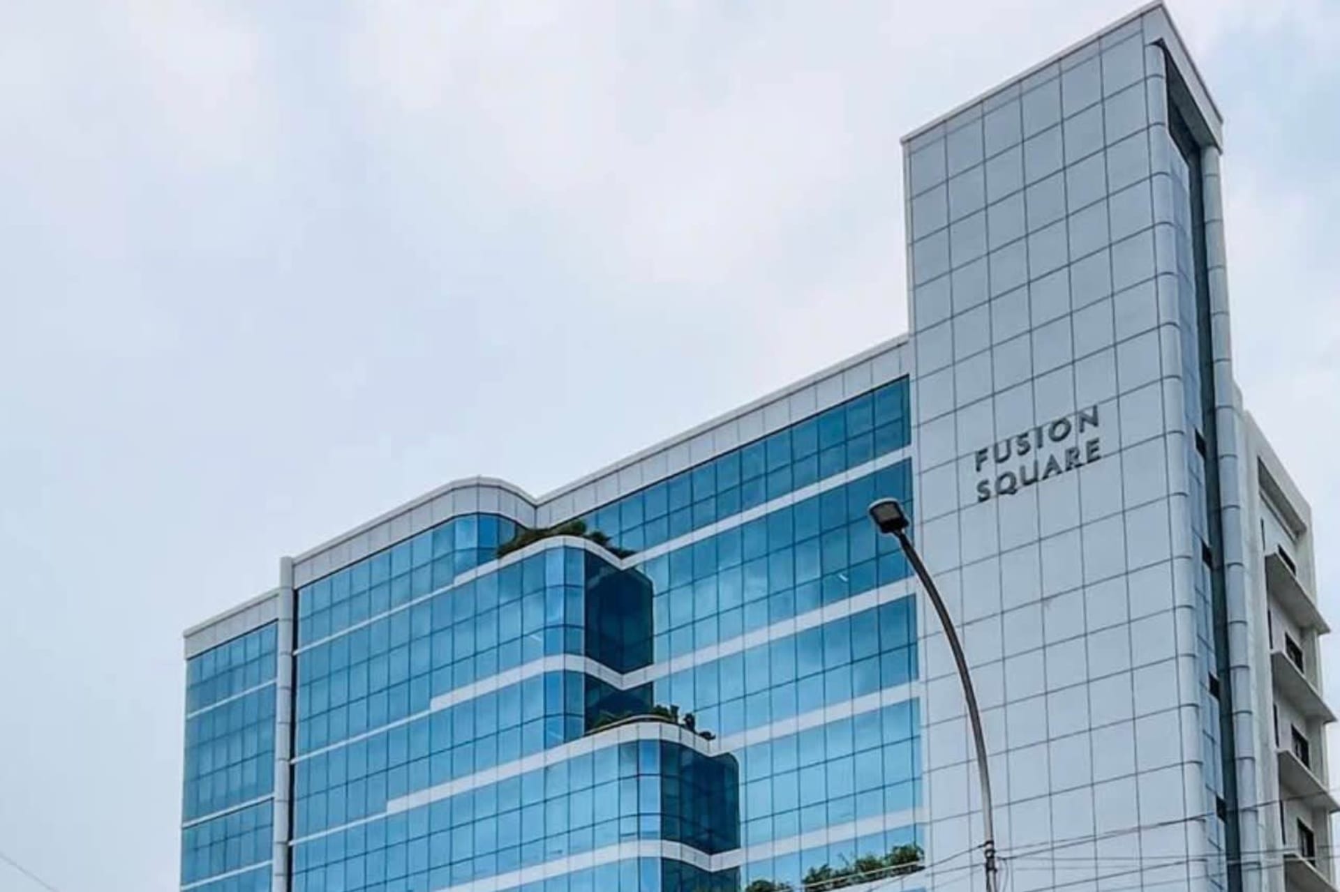 Fusion Square - office leasing