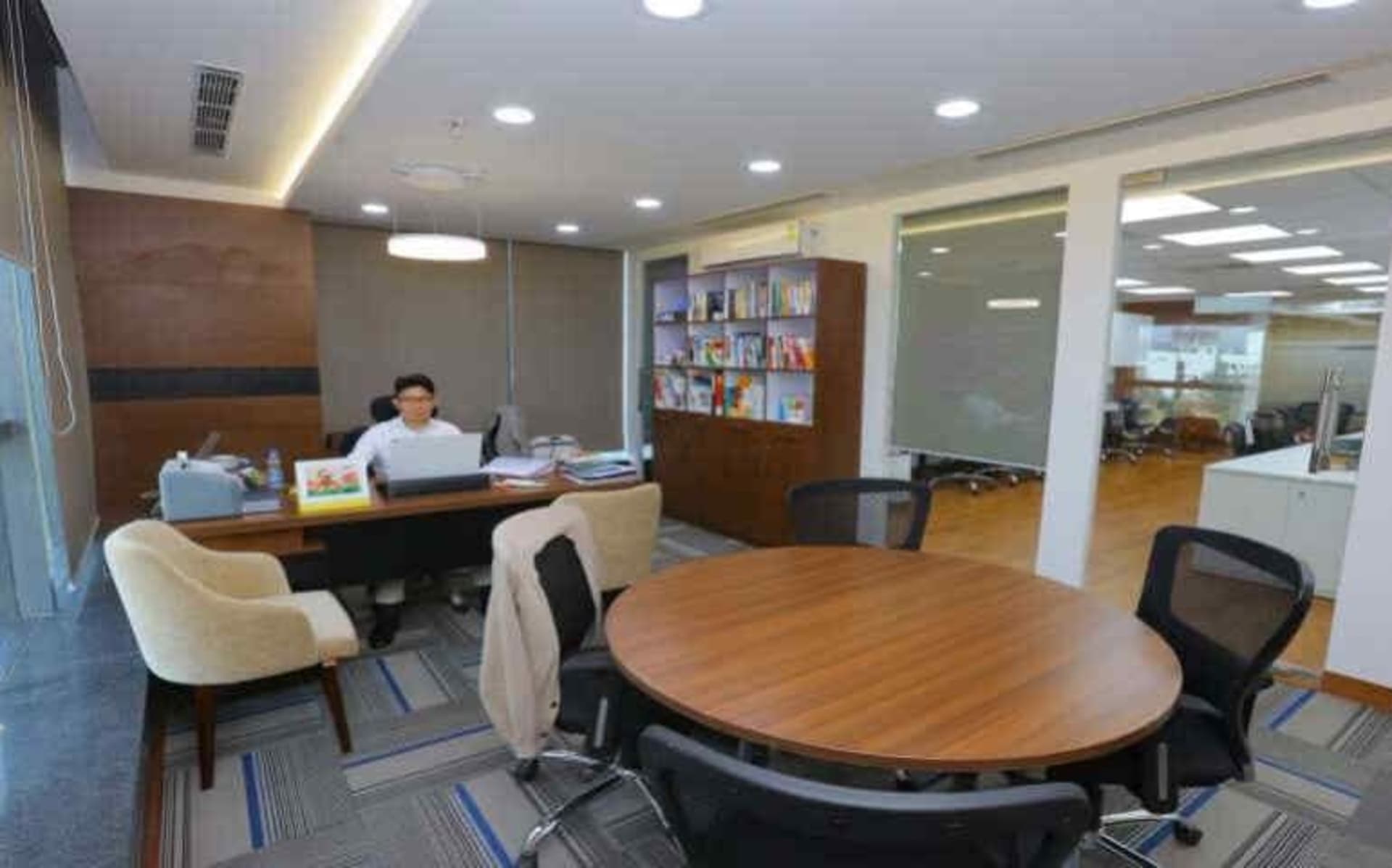 Good-Earth Business by 2 in Gurgaon