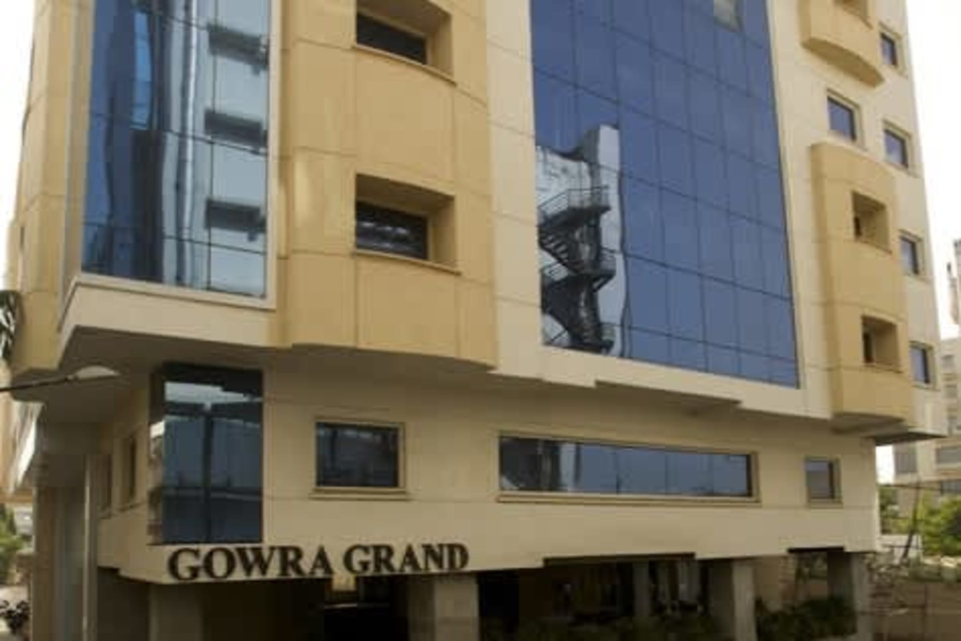 Gowra Grand - coworking space