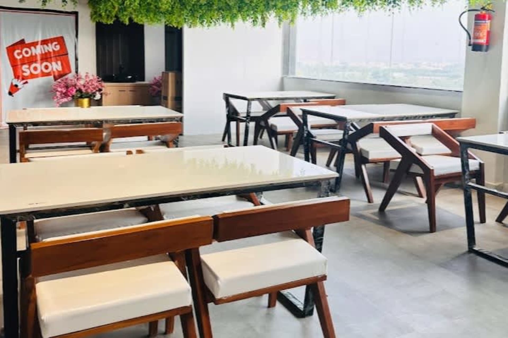 Grab Space in Gwalior