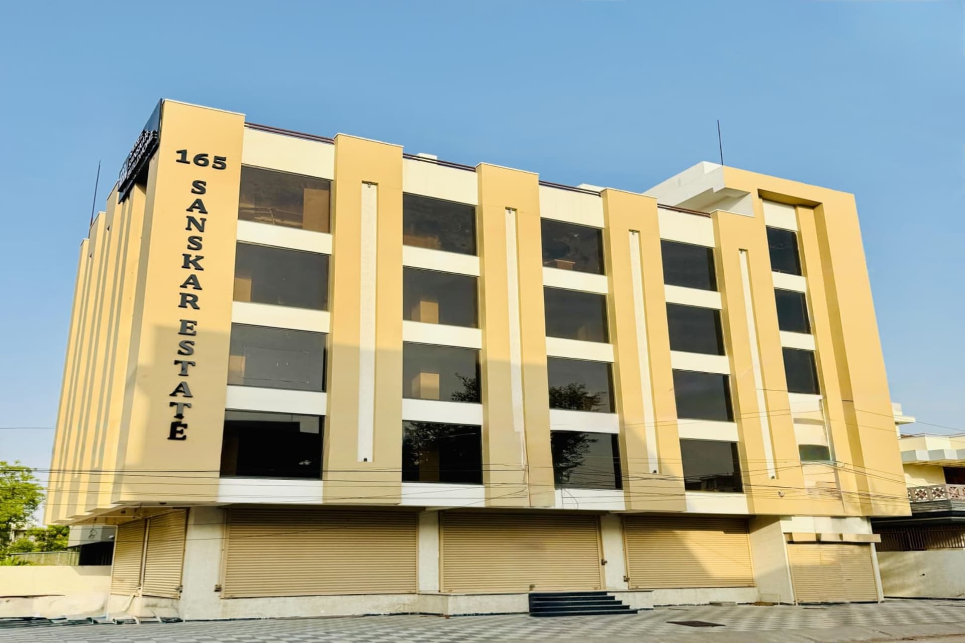 Hobnob Coworks - coworking space