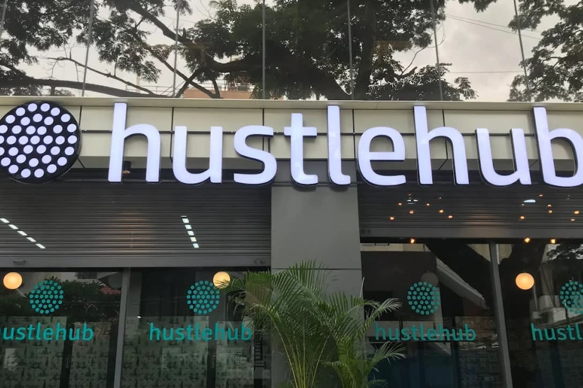 Hustlehub - coworking space