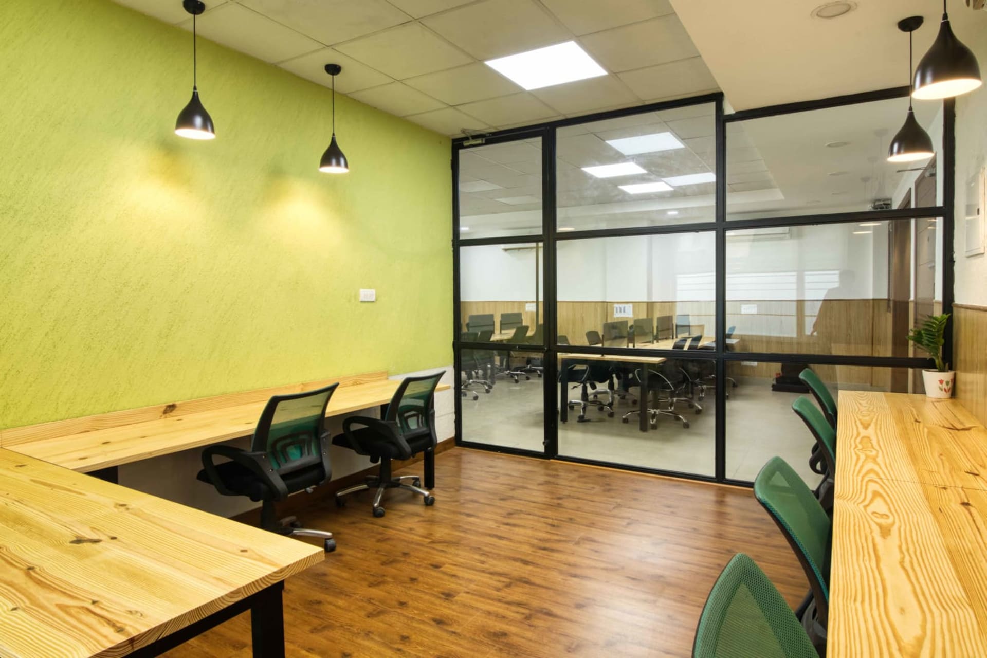 Iksana Workspaces - flexi-desk
