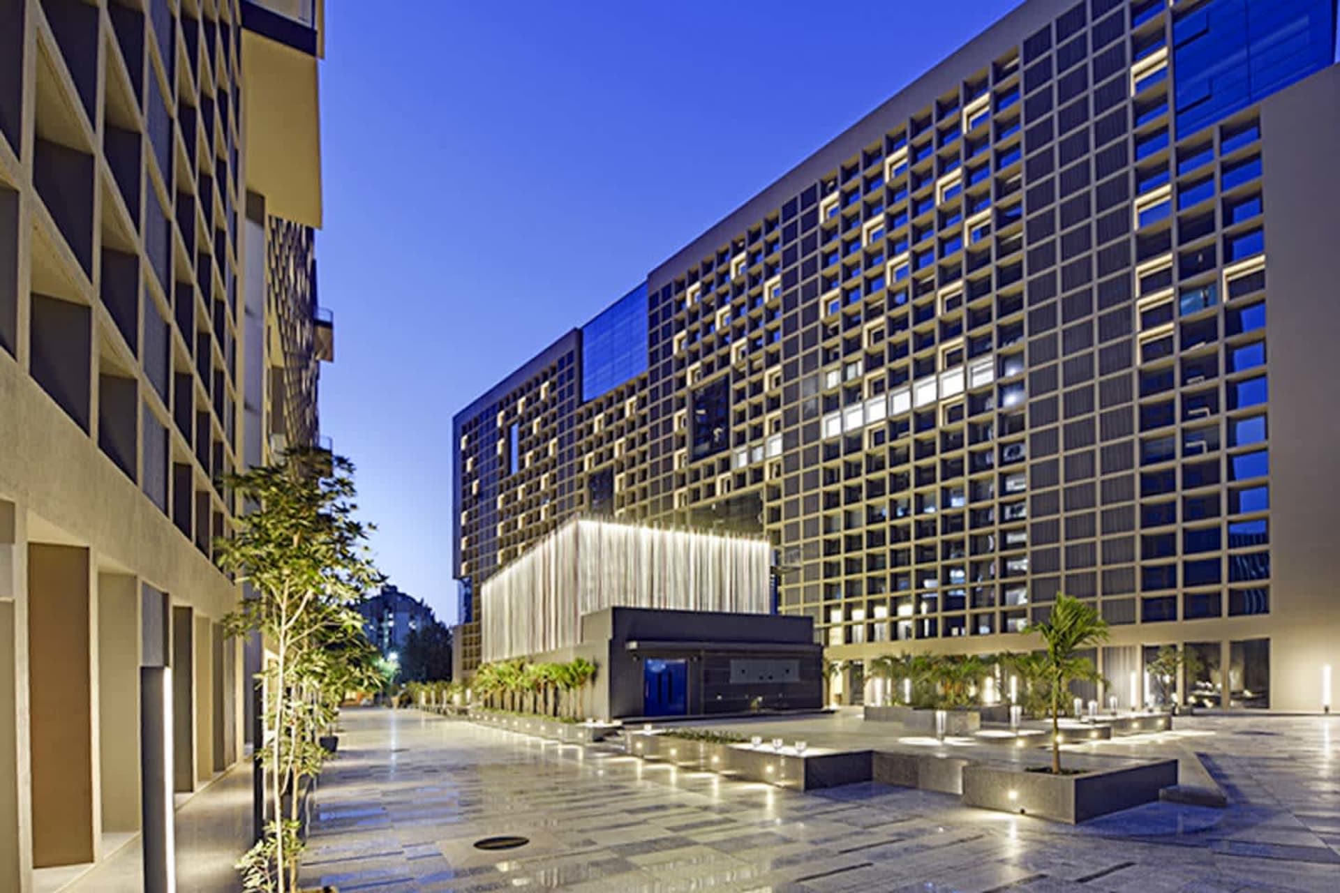 best office space in Vastrapur, Ahmedabad