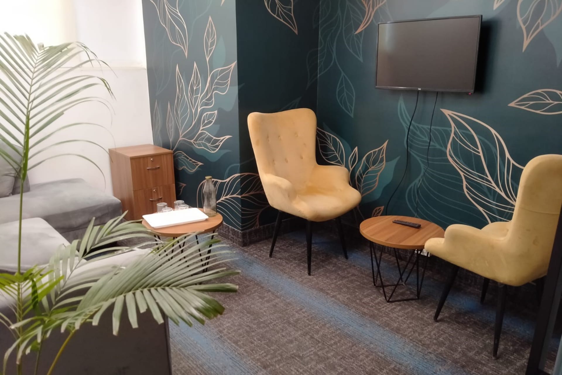 IA Spaces by India Accelerator training rooms in Golf Course Road Extension, Gurgaon