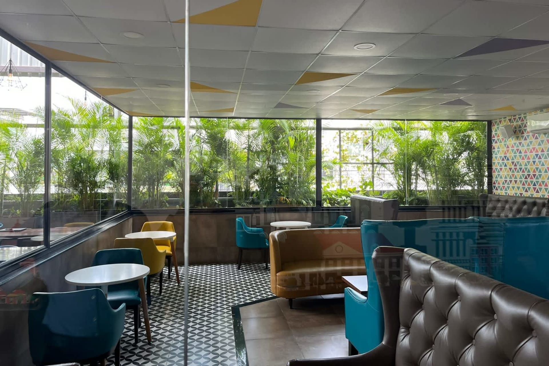IndiQube meeting rooms in HSR Layout, Bangalore