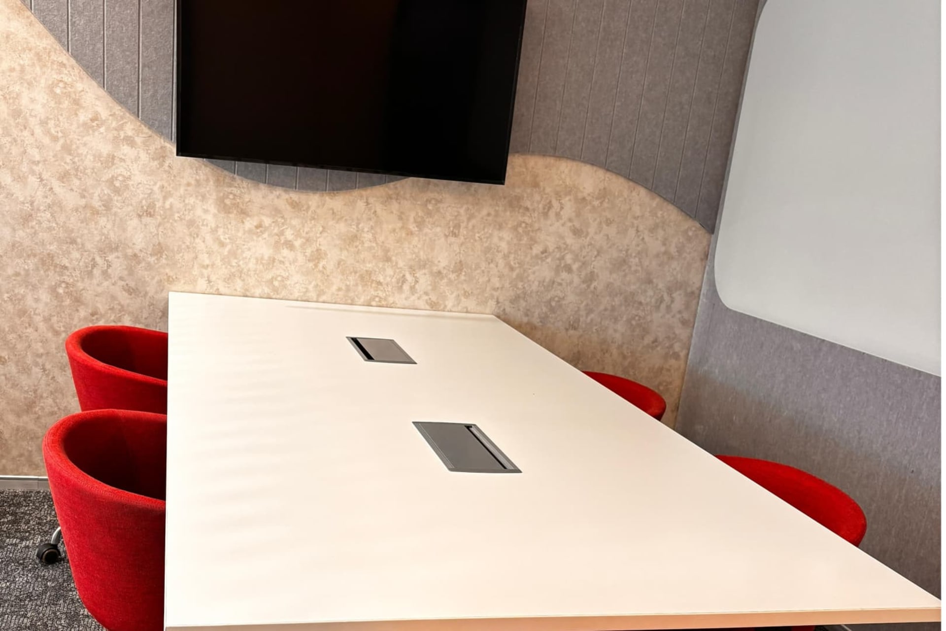 IndiQube meeting rooms in Powai, Mumbai