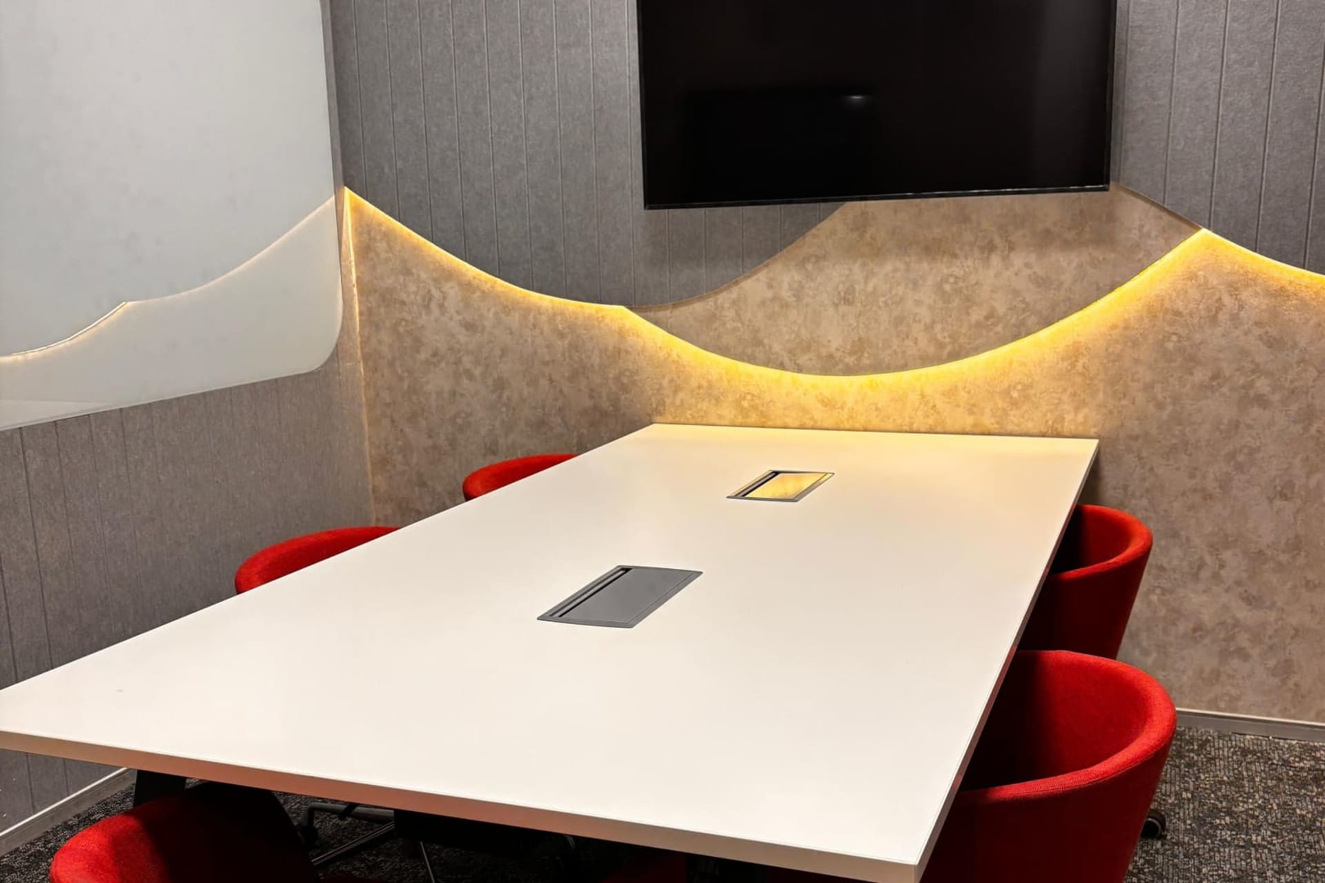 IndiQube meeting rooms in Powai, Mumbai