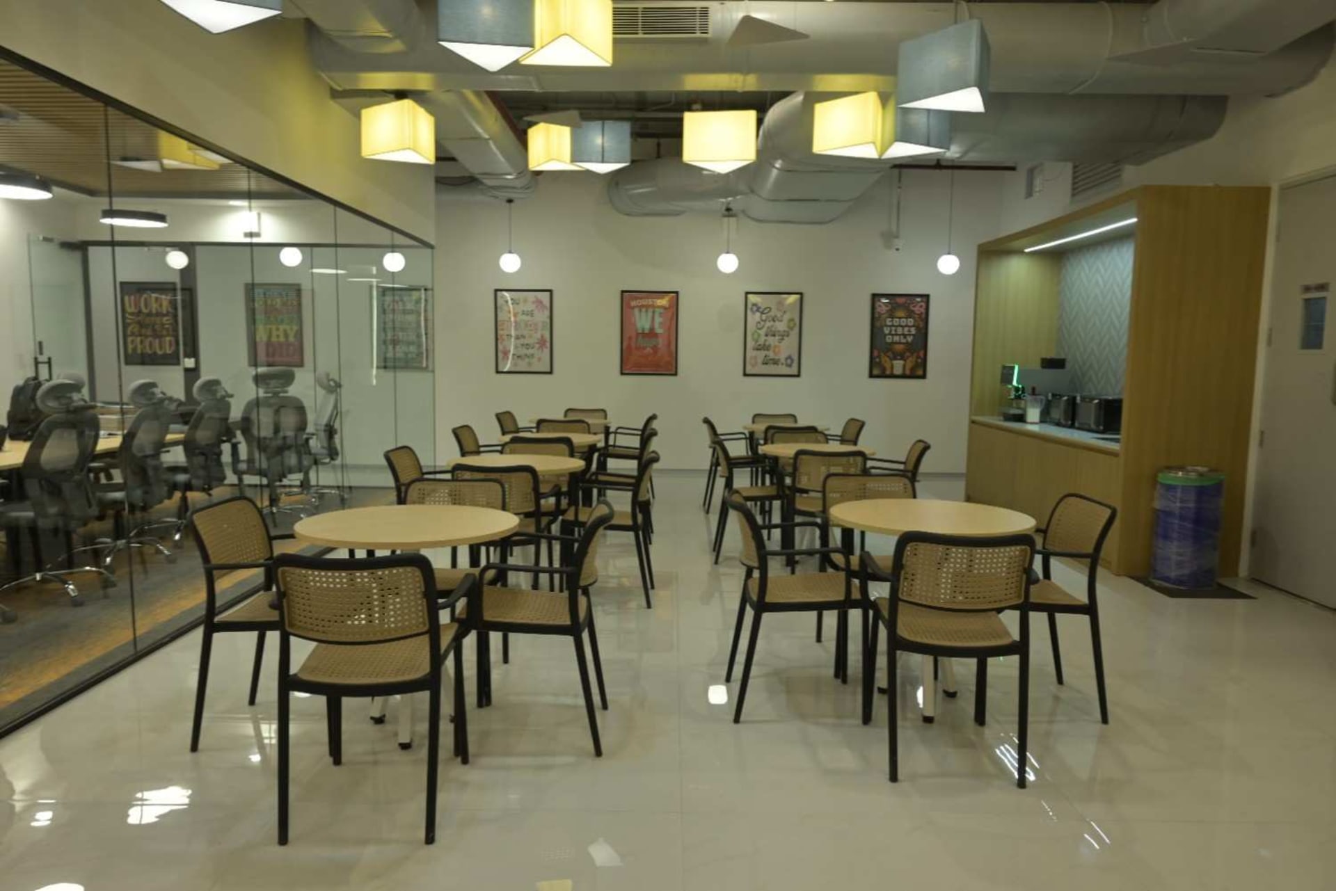 Innov8  - flexi-desk