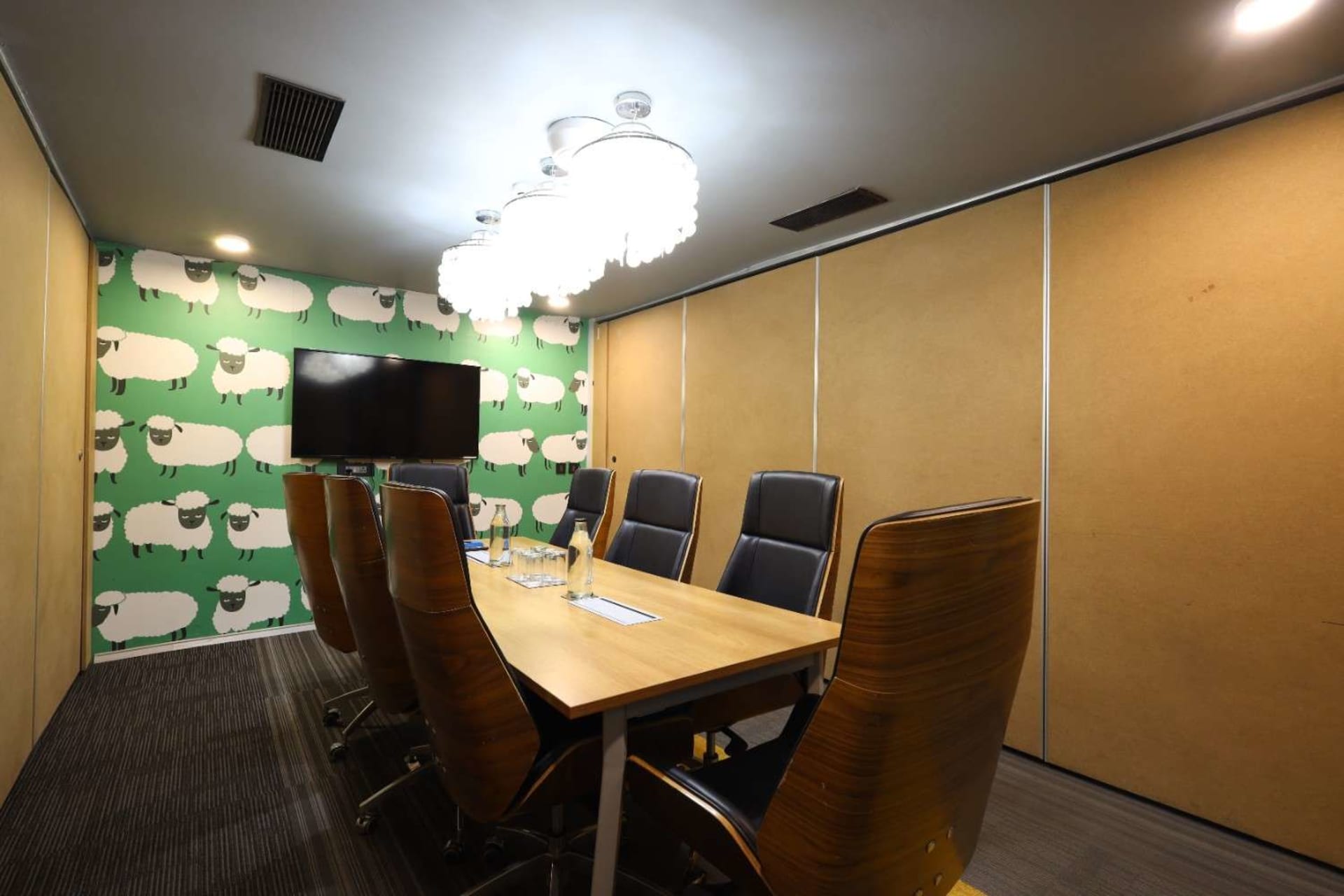 Innov8 meeting rooms in Golf Course Road Gurgaon, Gurgaon