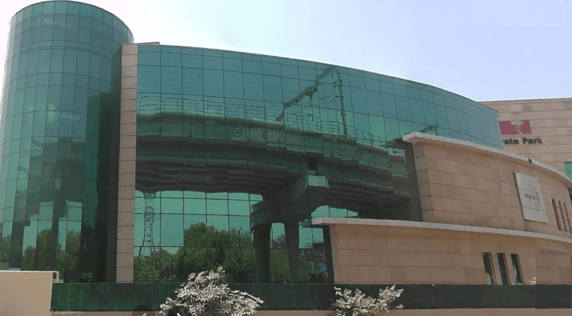 JDKD Corporate Park private space in Mohan Cooperative Industrial Estate, Delhi