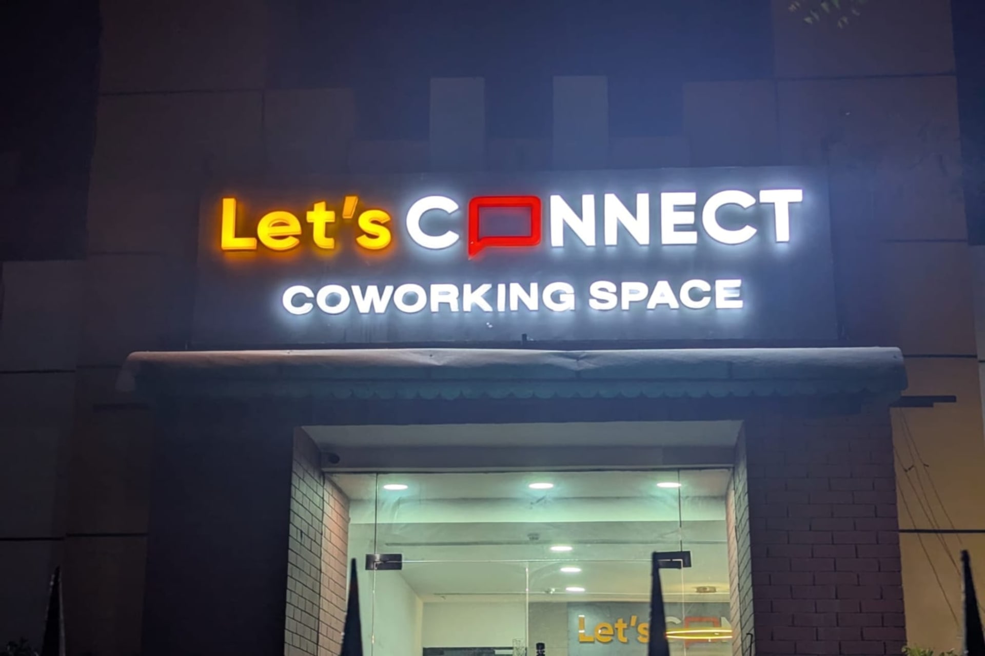 Let's Connect coworking space in Sector 58, Noida