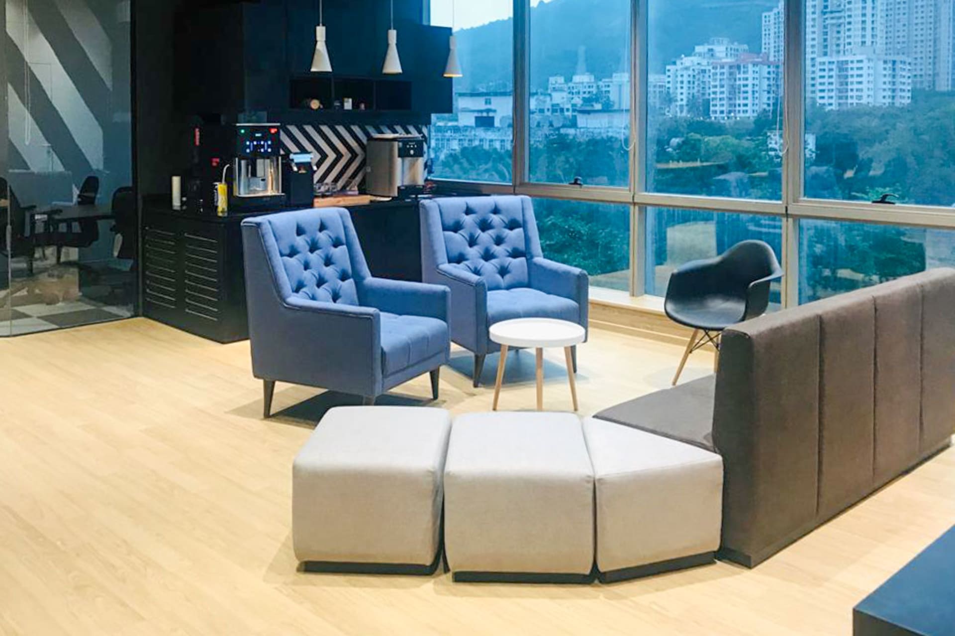 Lets Work - coworking