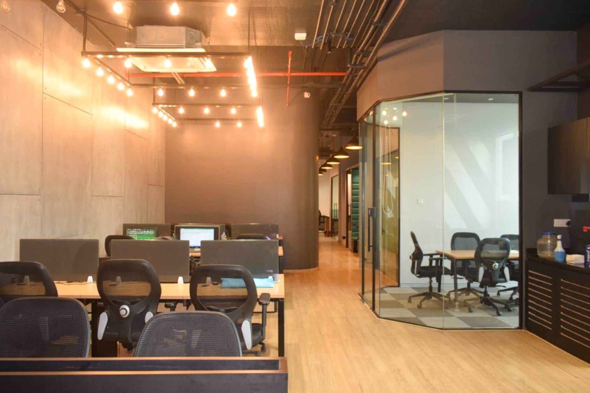 Lets Work - coworking