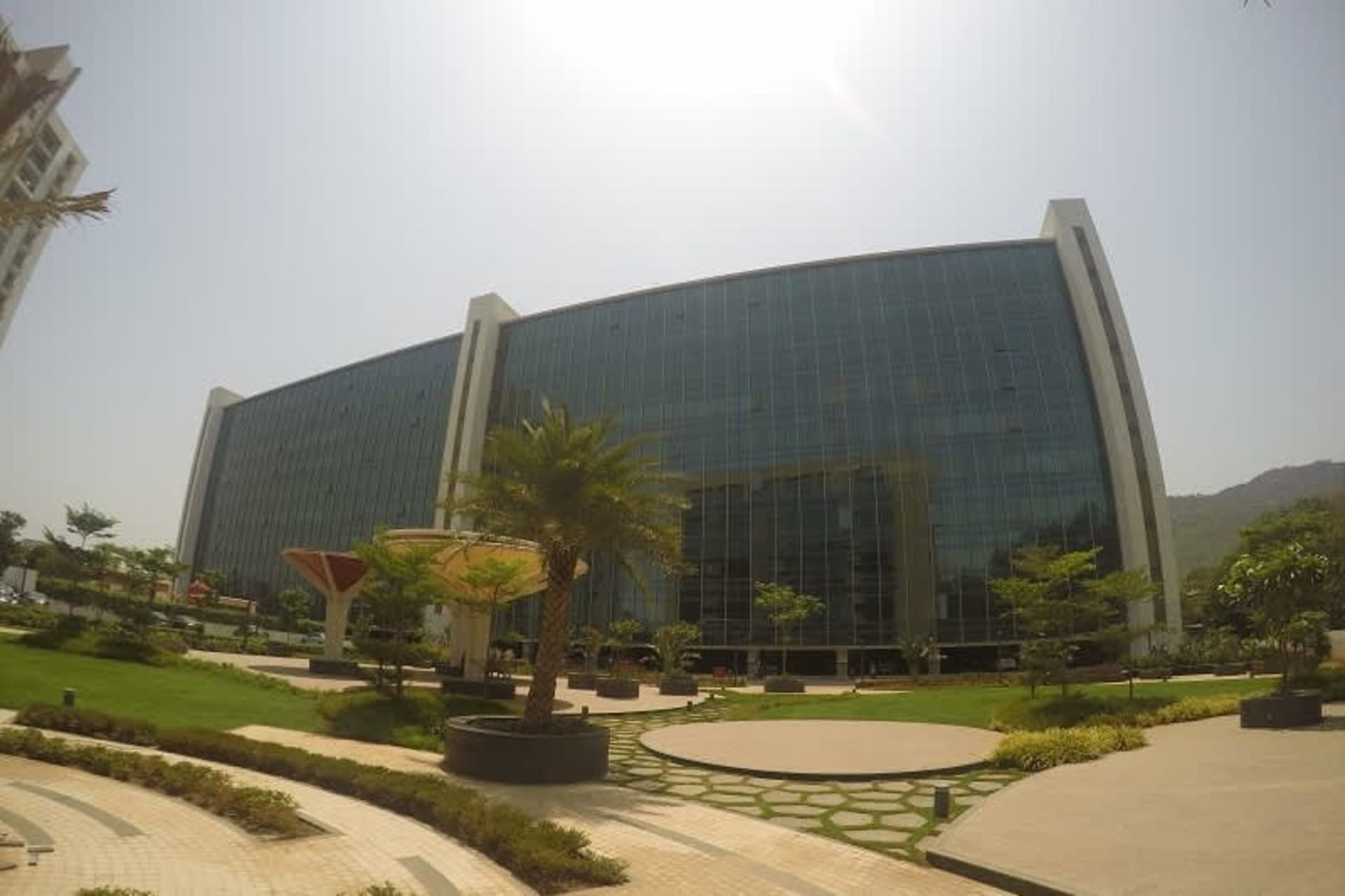Lodha Supremus 2(Thane) - coworking space