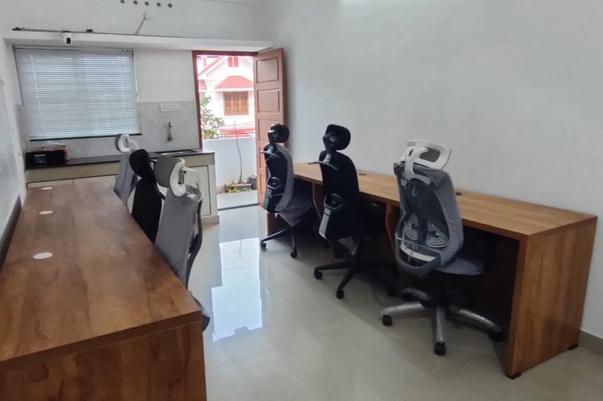 L.R Tower virtual office for business registration in Kochi