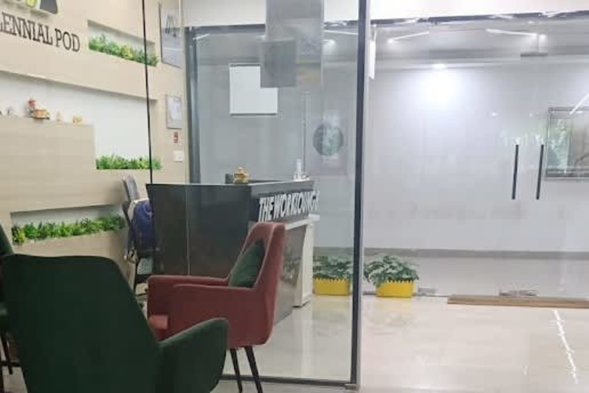 Millenial Pod undefined