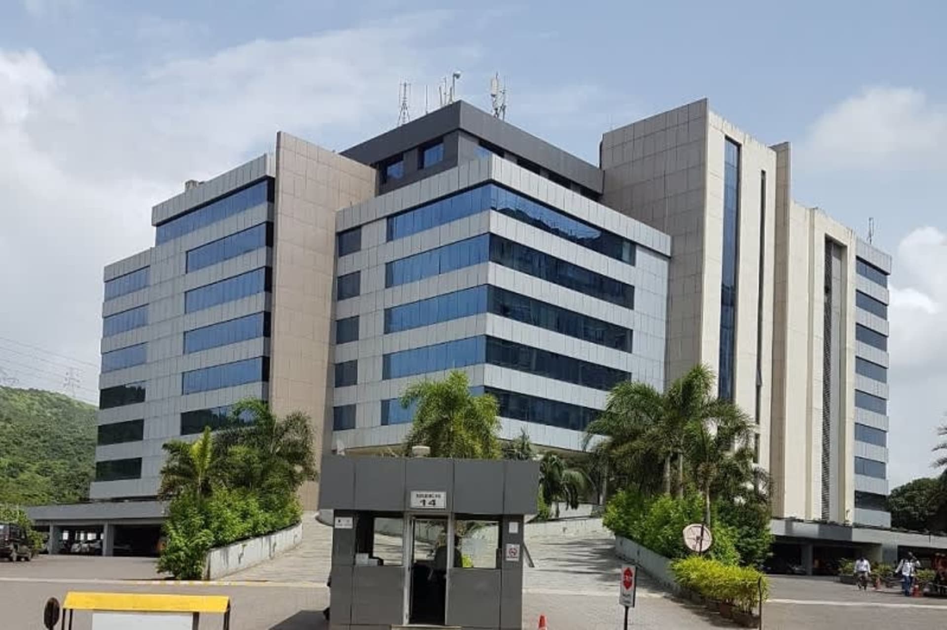 Mindspace Airoli East - Building No. 14 - coworking space