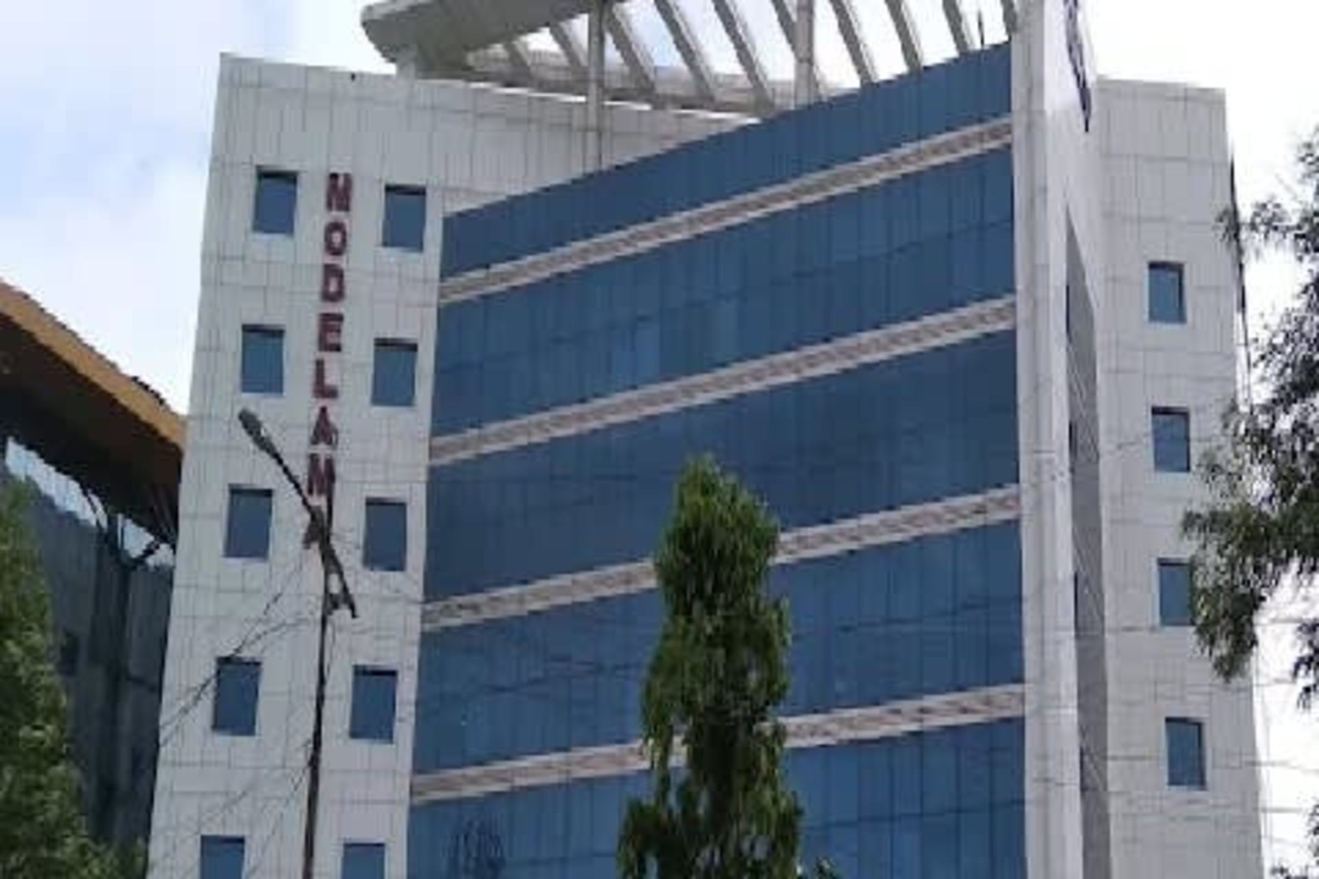 Modelama Platinum Towers Udyog Vihar Phase 1 - office leasing